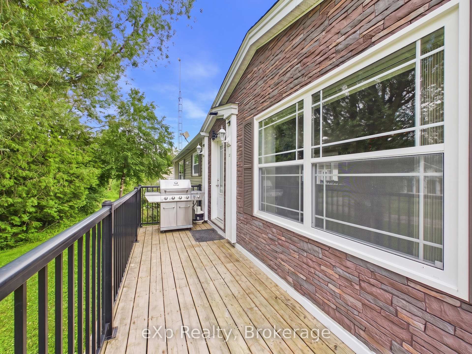 Photo 2 of 32 Maple Grove Village Road, Southgate — HOMEH