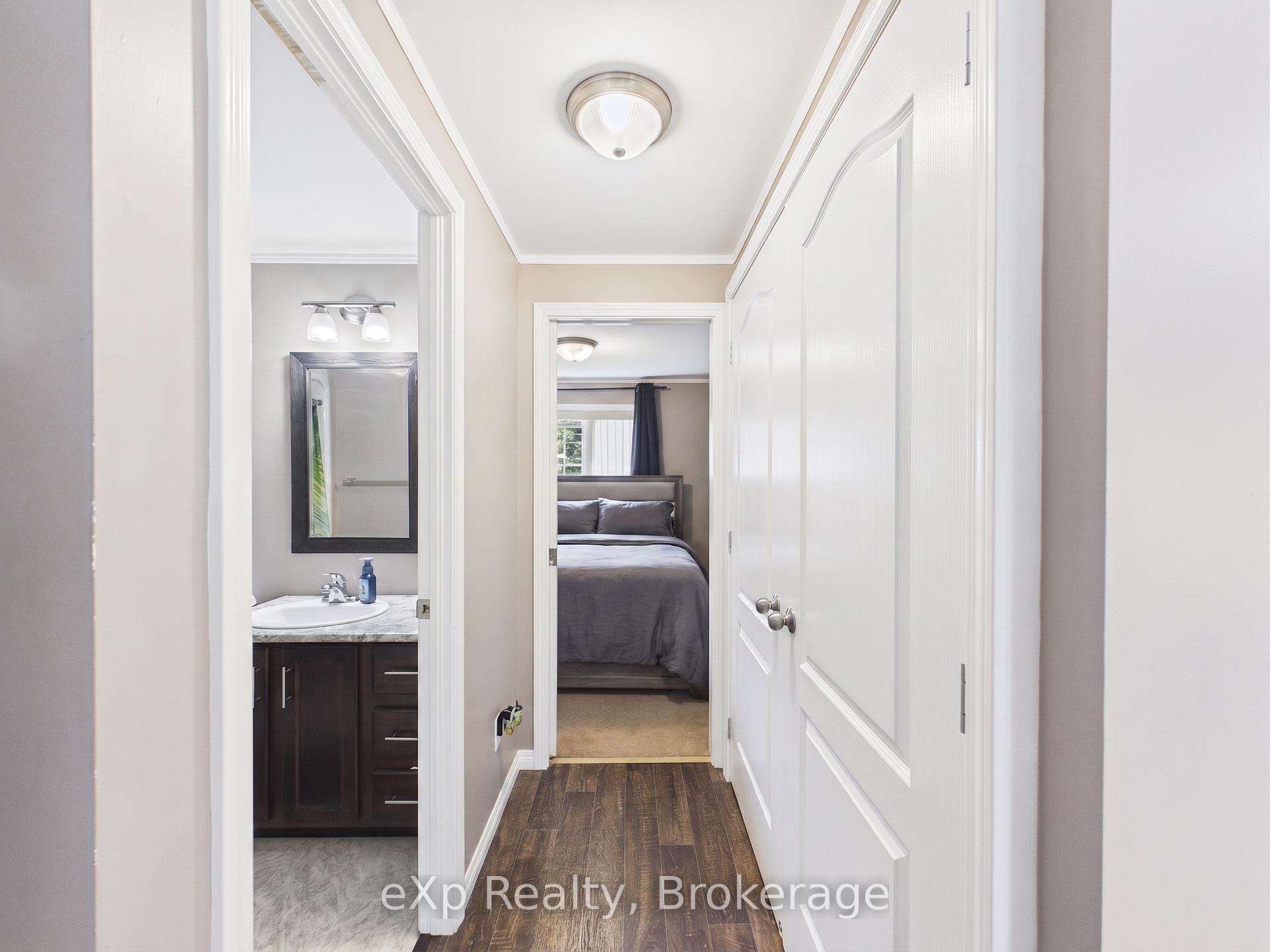 Photo 7 of 32 Maple Grove Village Road, Southgate — HOMEH