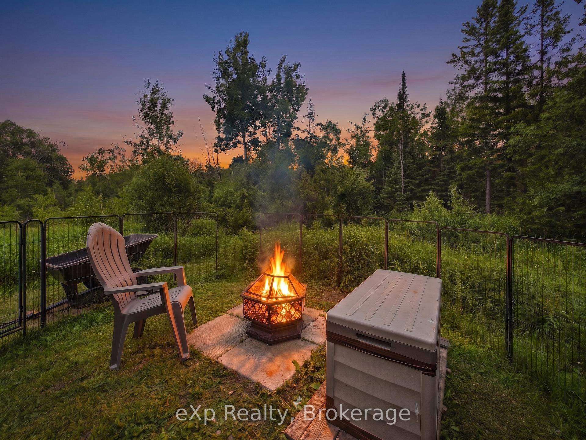 Photo 13 of 32 Maple Grove Village Road, Southgate — HOMEH