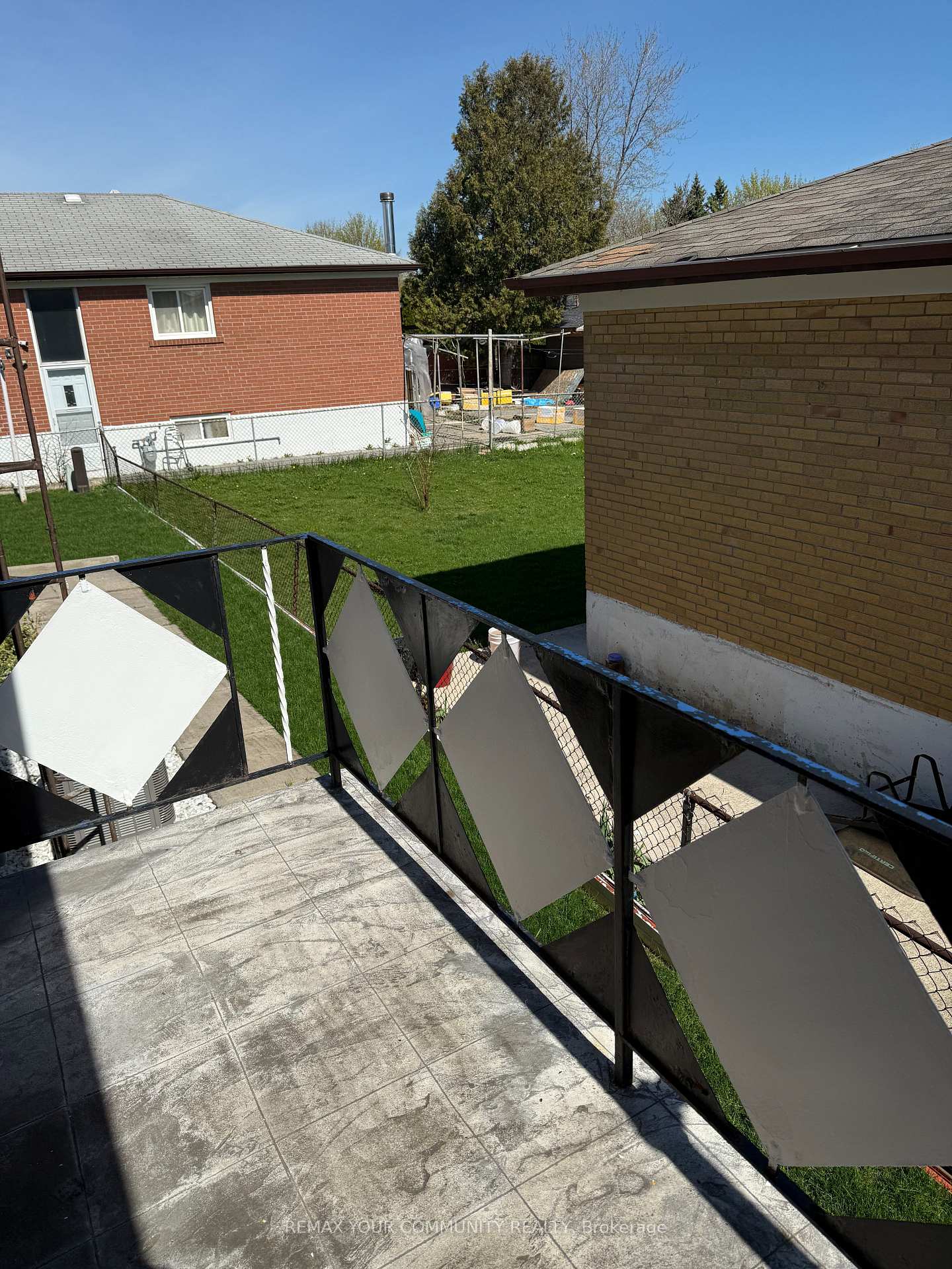 Photo 34 of Unit UPPER, 300 Driftwood Avenue, North York, Black Creek — HOMEH