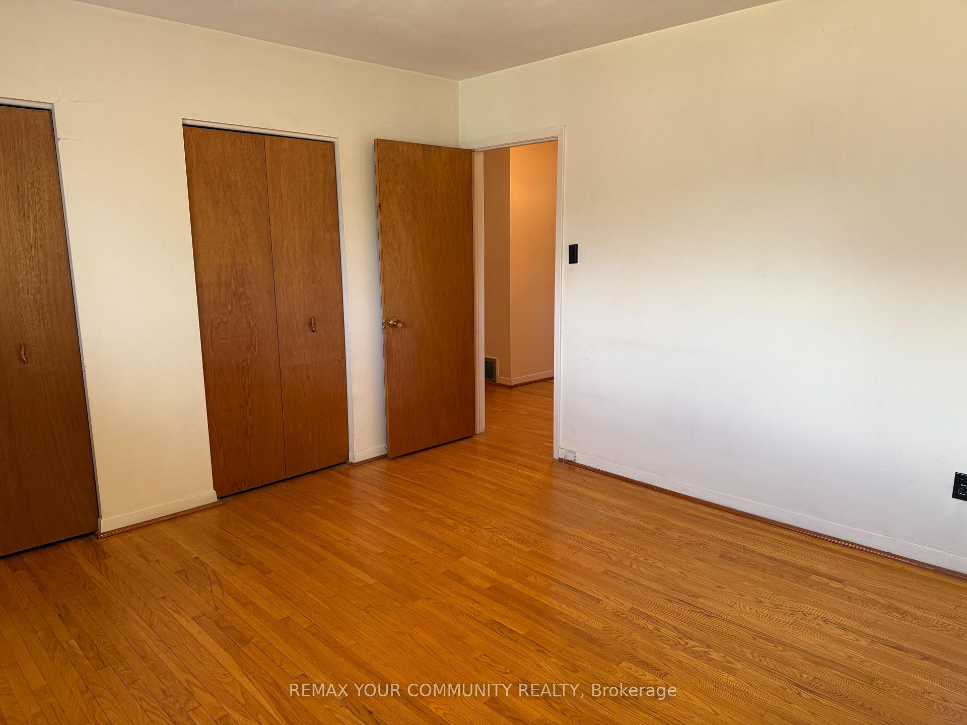 Photo 51 of Unit UPPER, 300 Driftwood Avenue, North York, Black Creek — HOMEH
