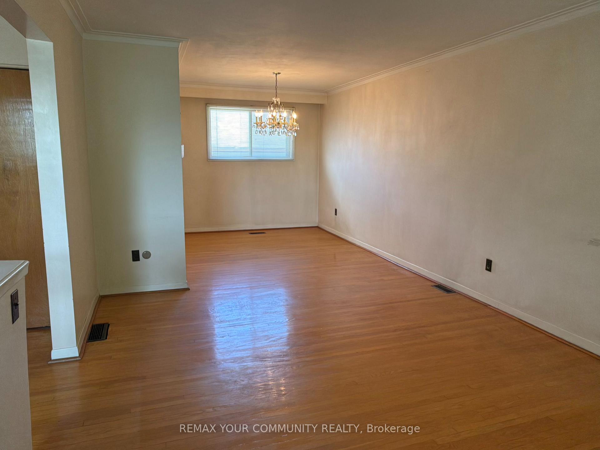 Photo 70 of Unit UPPER, 300 Driftwood Avenue, North York, Black Creek — HOMEH