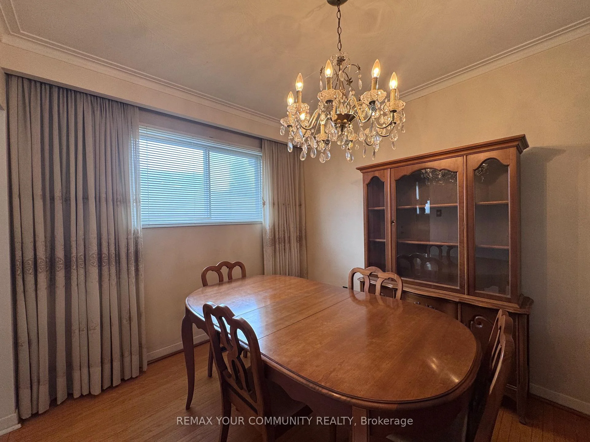 Photo 29 of Unit UPPER, 300 Driftwood Avenue, North York, Black Creek — HOMEH