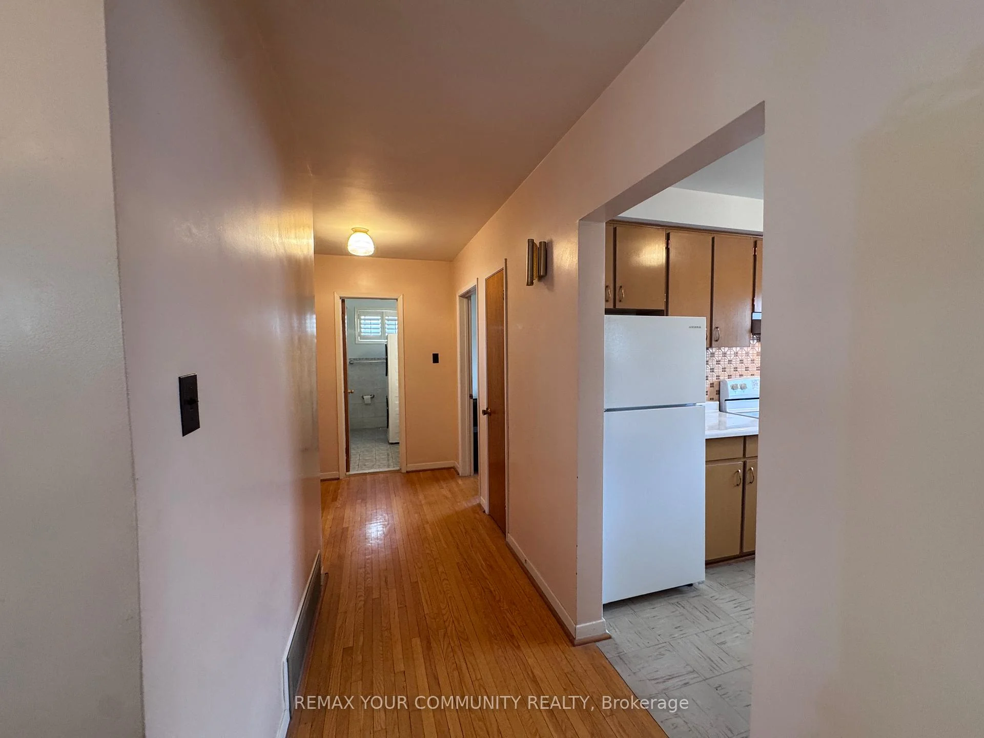 Photo 41 of Unit UPPER, 300 Driftwood Avenue, North York, Black Creek — HOMEH