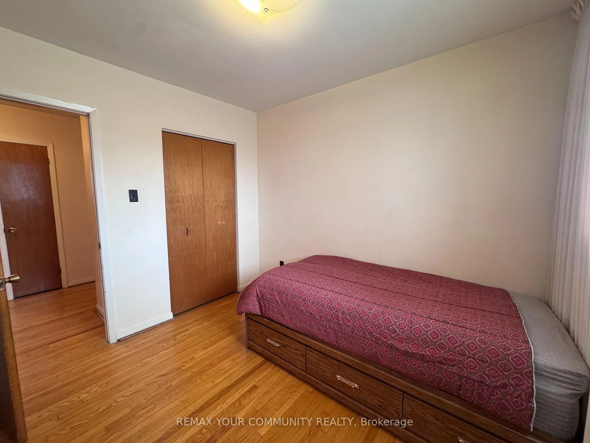 Photo 47 of Unit UPPER, 300 Driftwood Avenue, North York, Black Creek — HOMEH