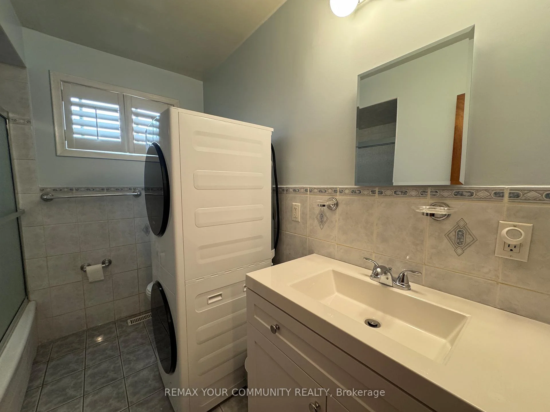 Photo 57 of Unit UPPER, 300 Driftwood Avenue, North York, Black Creek — HOMEH