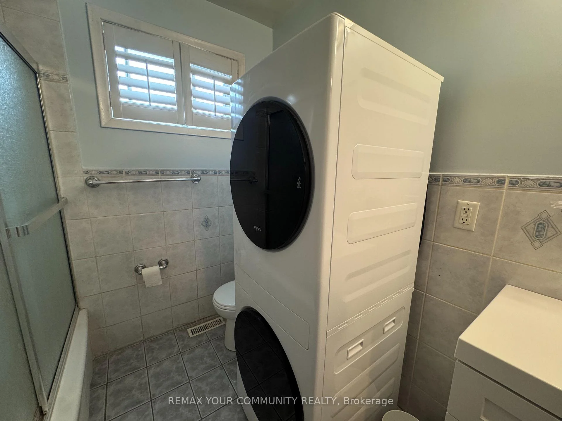 Photo 63 of Unit UPPER, 300 Driftwood Avenue, North York, Black Creek — HOMEH