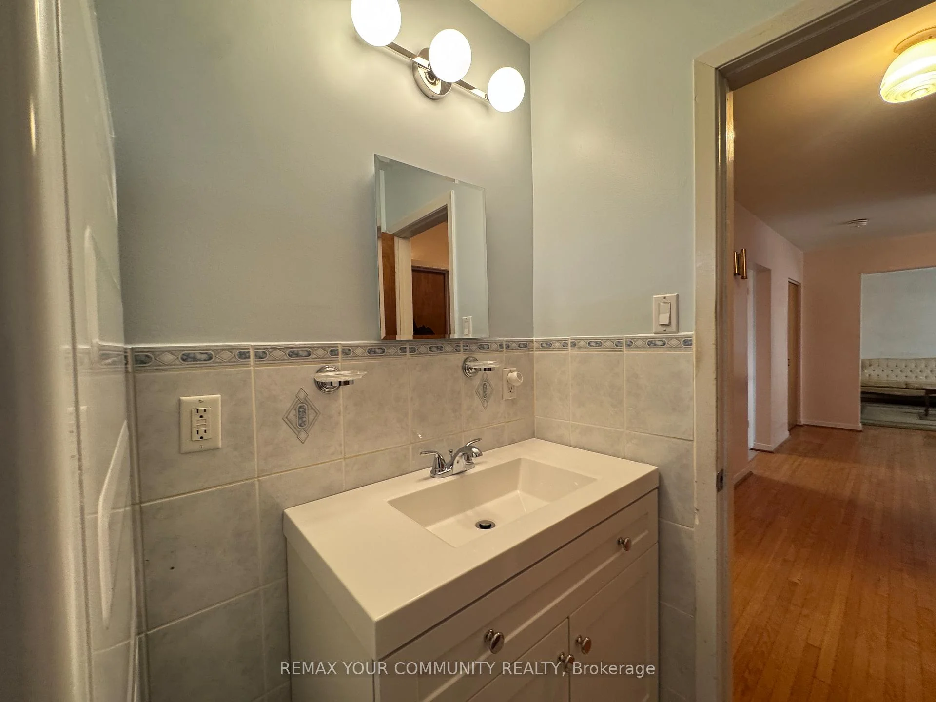 Photo 65 of Unit UPPER, 300 Driftwood Avenue, North York, Black Creek — HOMEH