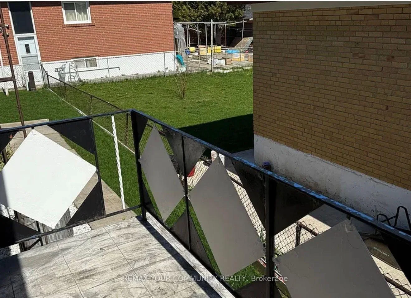 Photo 9 of Unit UPPER, 300 Driftwood Avenue, North York, Black Creek — HOMEH