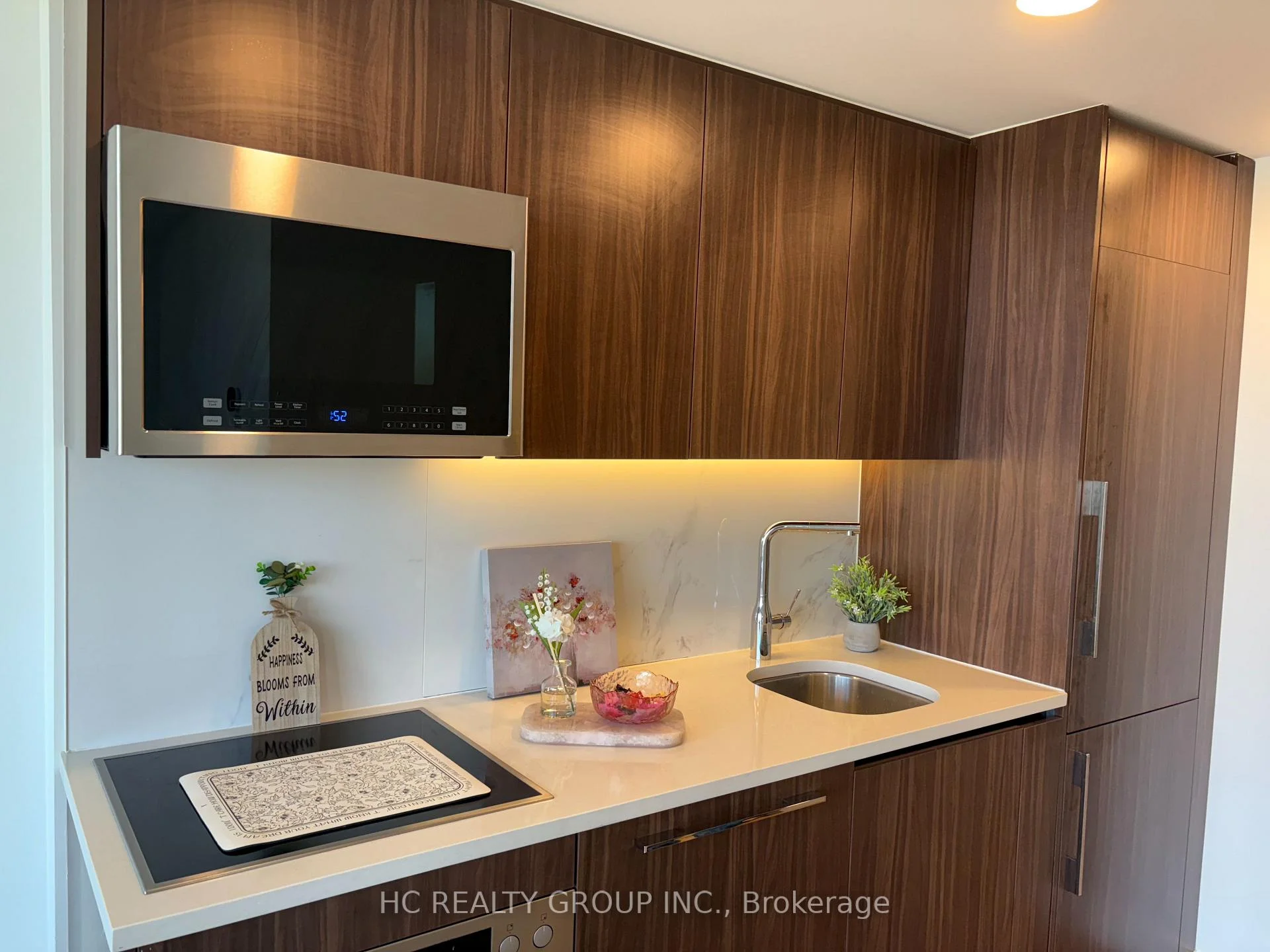 Photo 3 of Unit 2301, 38 Widmer Street, Toronto, Waterfront Communities — HOMEH