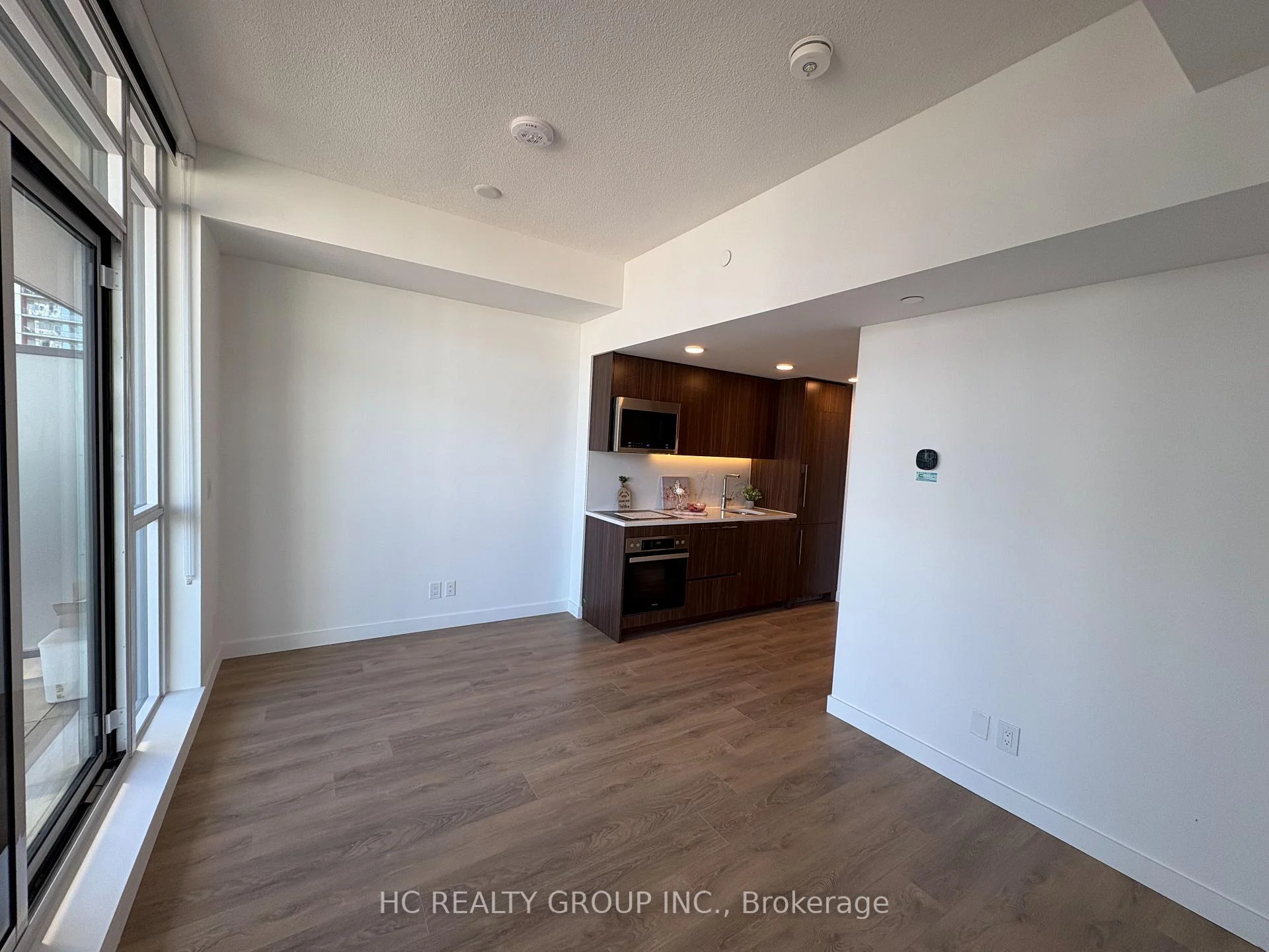 Photo 6 of Unit 2301, 38 Widmer Street, Toronto, Waterfront Communities — HOMEH