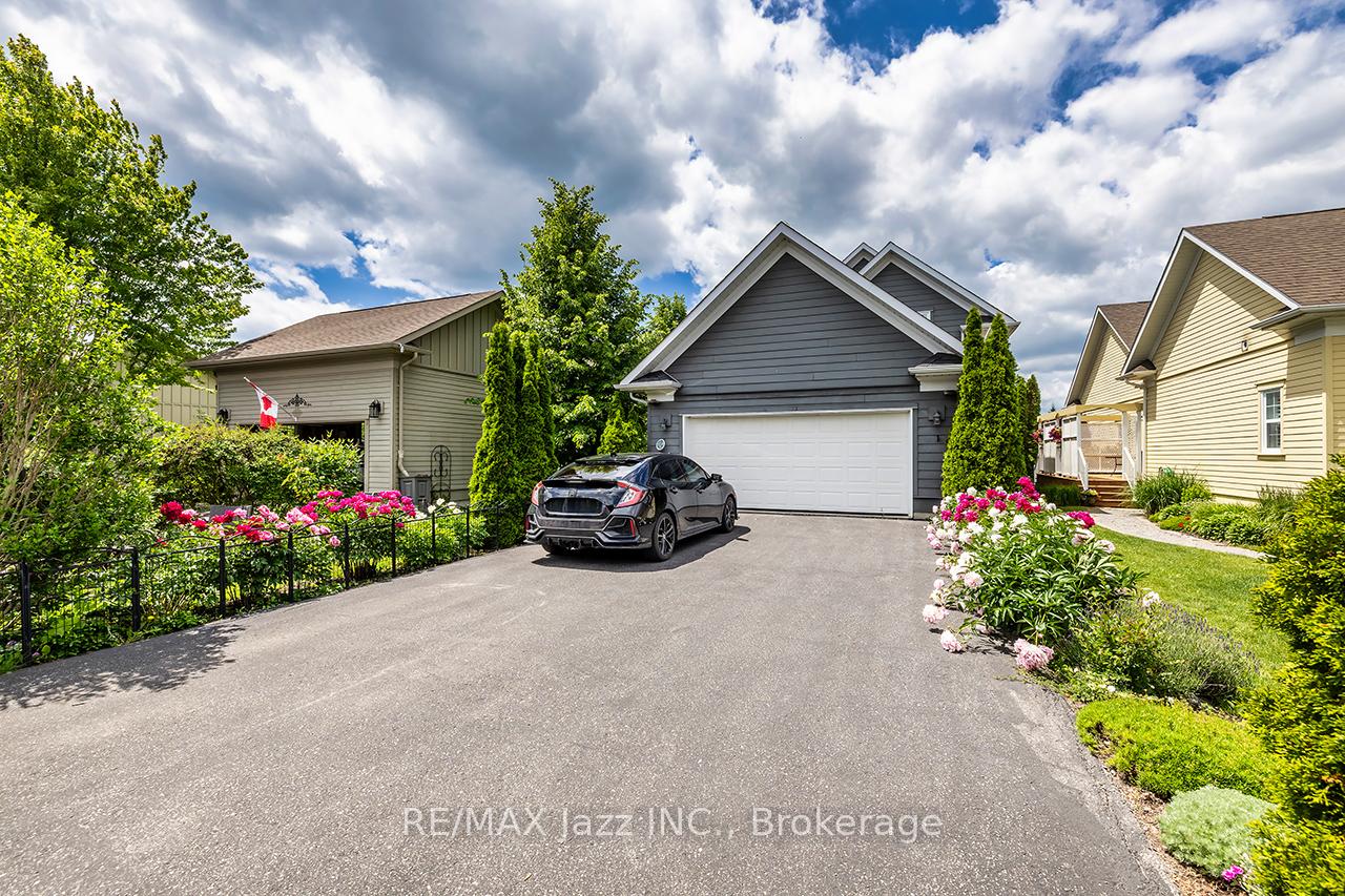 Photo 3 of 808 Hudson Street, Cobourg — HOMEH