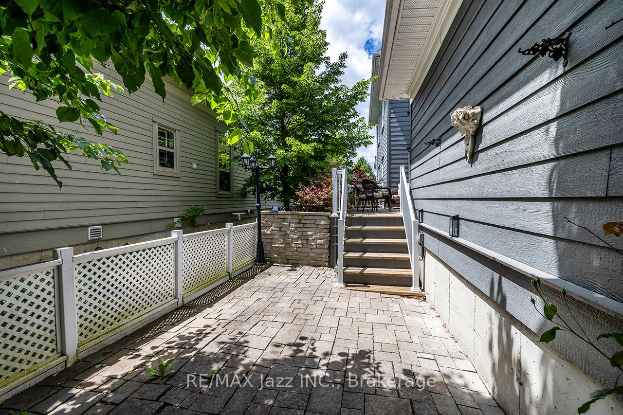 Photo 34 of 808 Hudson Street, Cobourg — HOMEH