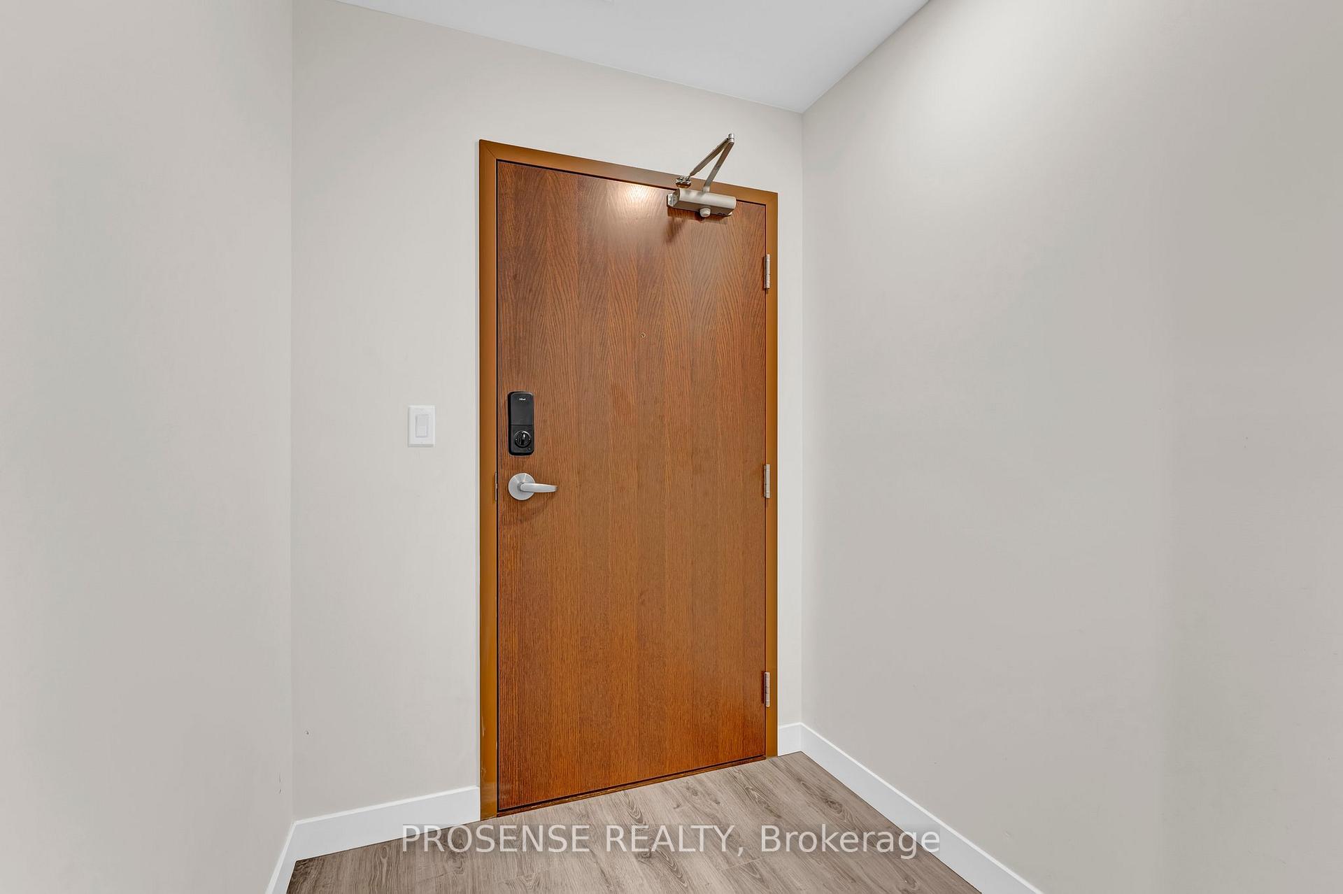 Photo 4 of Unit 1802, 60 Frederick Street, Kitchener, Civic Centre — HOMEH