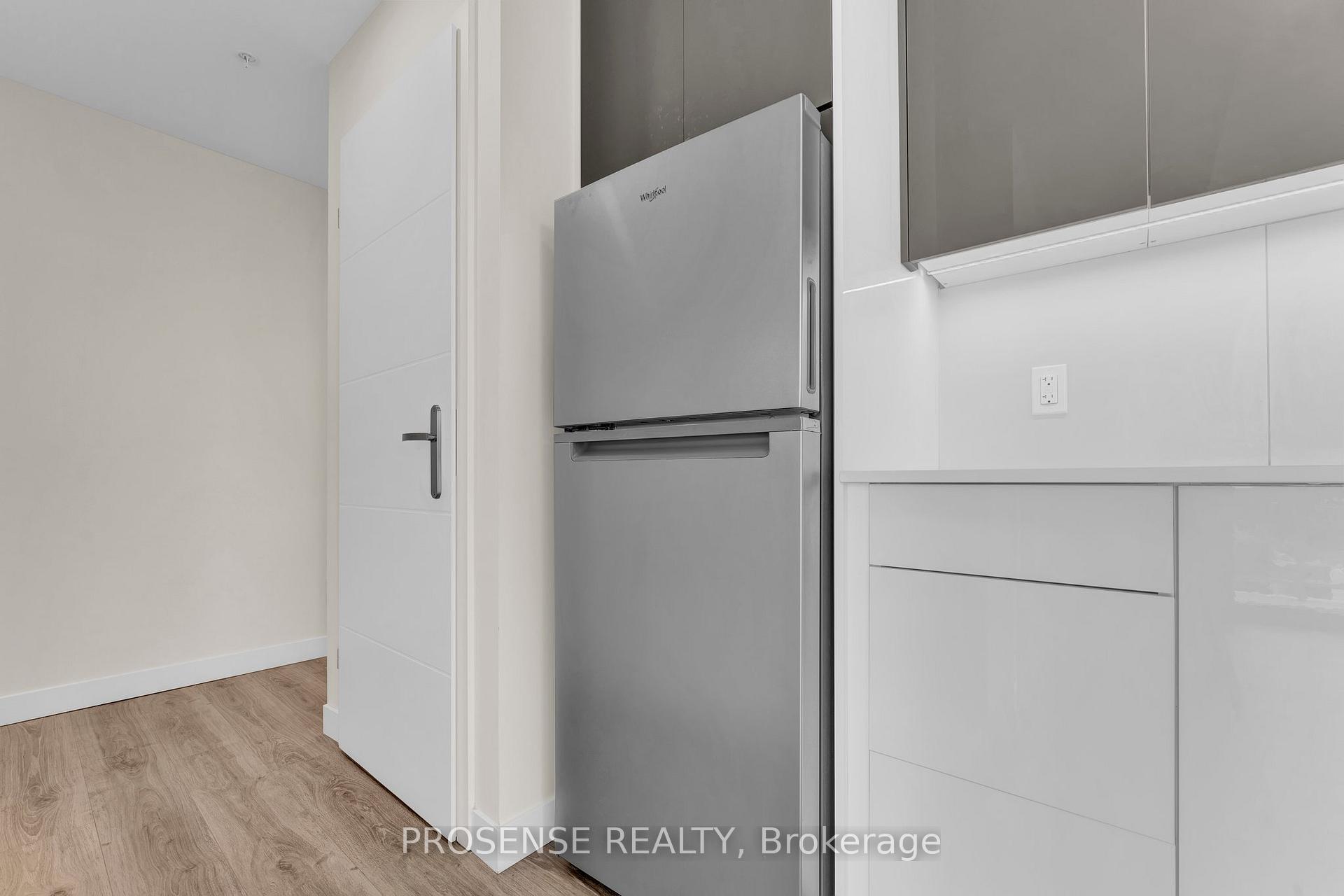 Photo 9 of Unit 1802, 60 Frederick Street, Kitchener, Civic Centre — HOMEH
