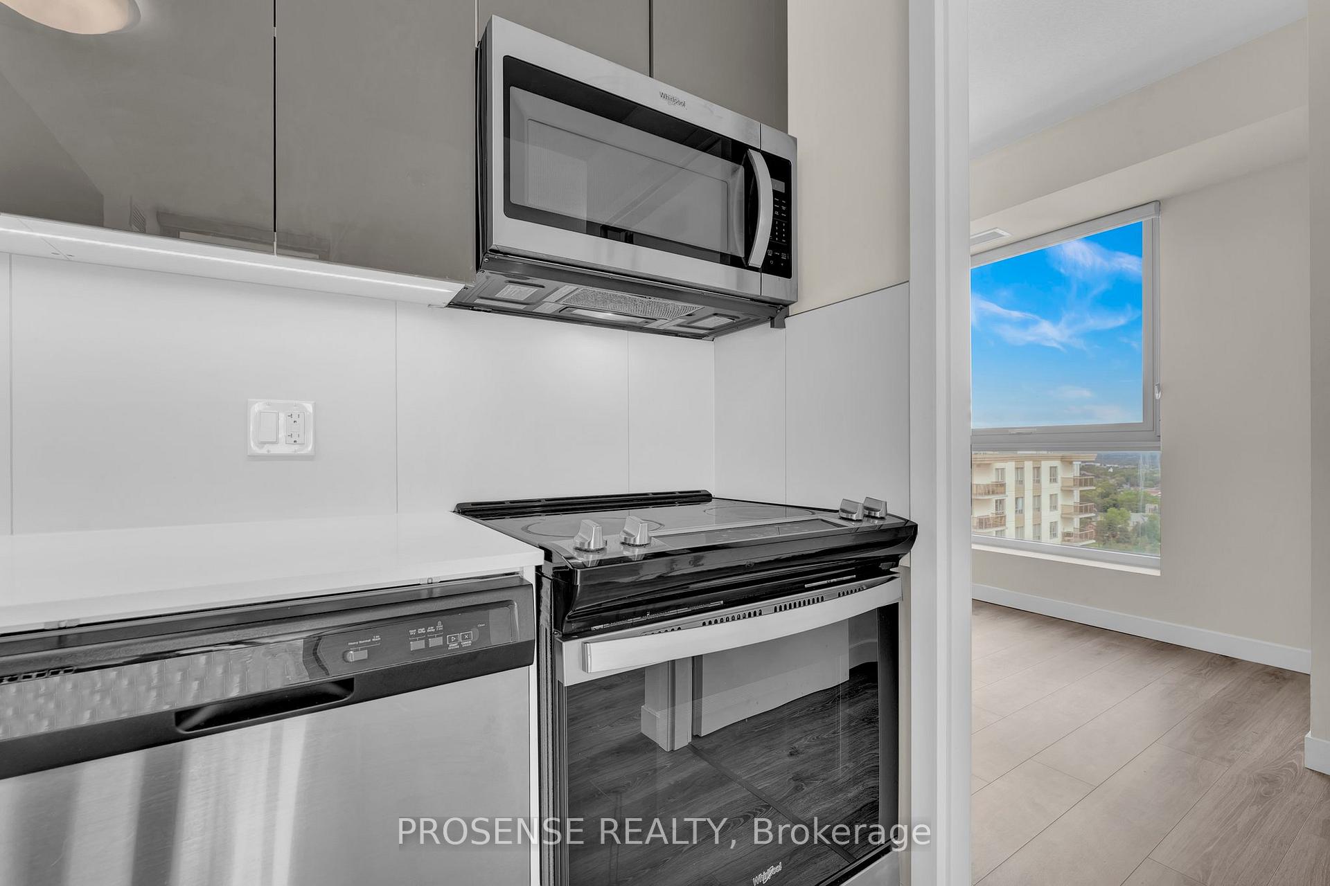 Photo 10 of Unit 1802, 60 Frederick Street, Kitchener, Civic Centre — HOMEH