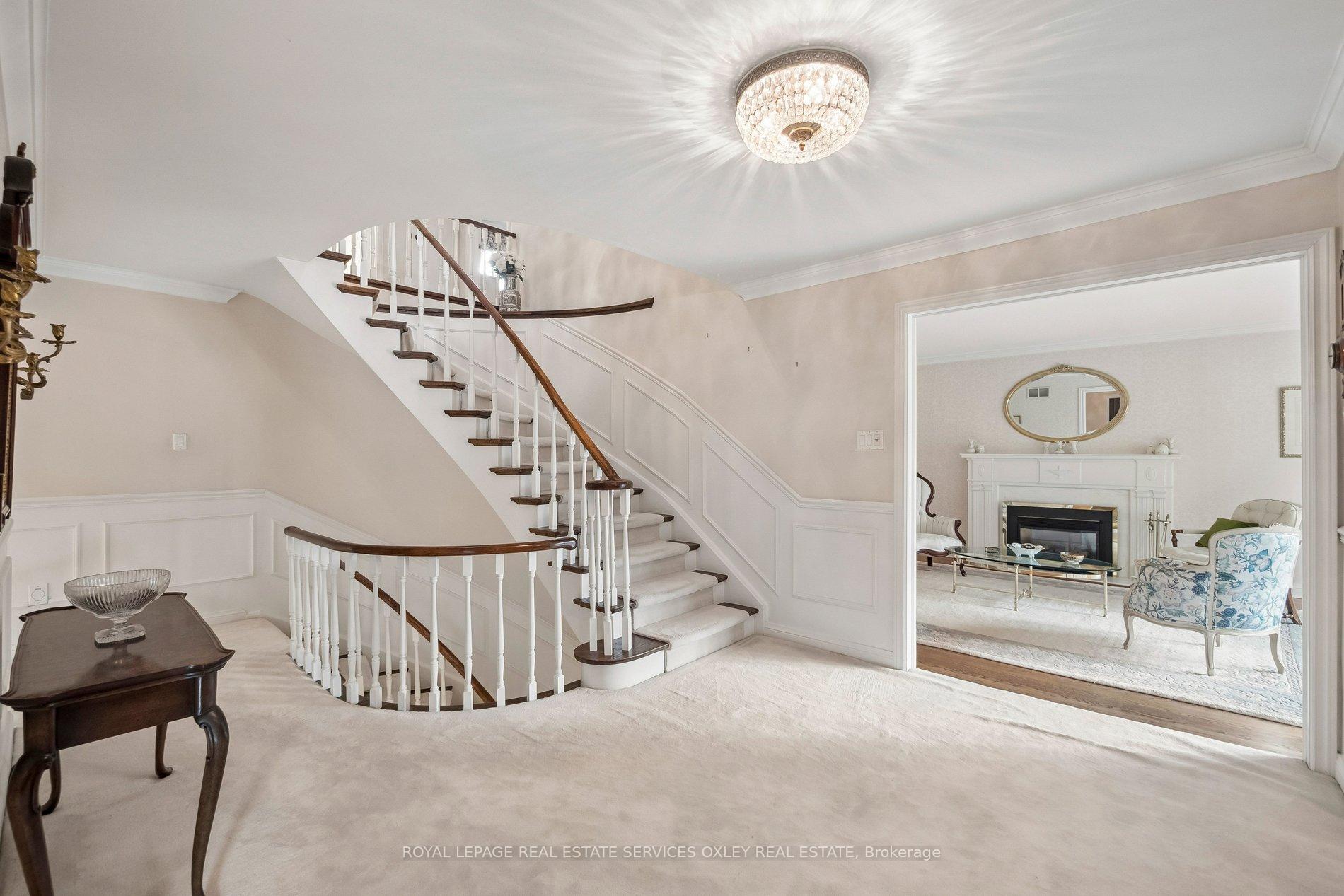 Photo 6 of 18 Swansdown Drive, North York, St. Andrew-Windfields — HOMEH