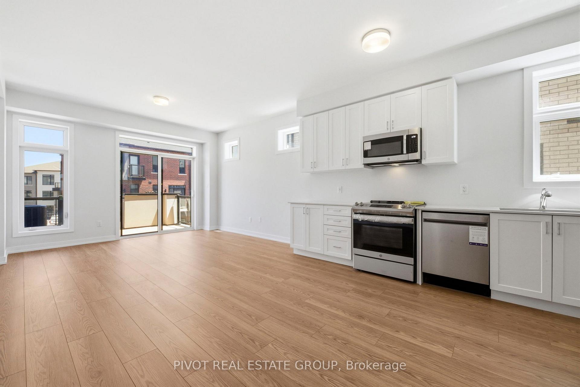 Photo 12 of 24 Pluto Way, Whitby, Brooklin — HOMEH