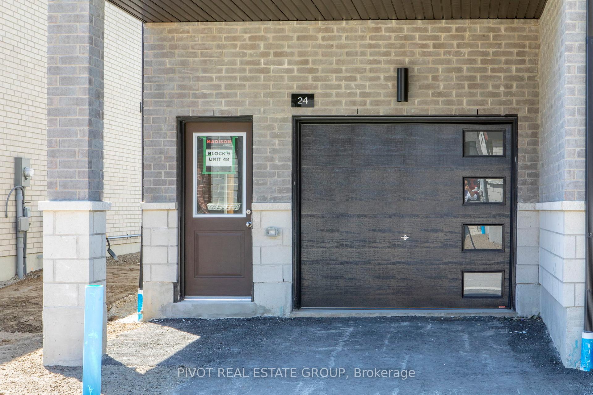 Photo 37 of 24 Pluto Way, Whitby, Brooklin — HOMEH