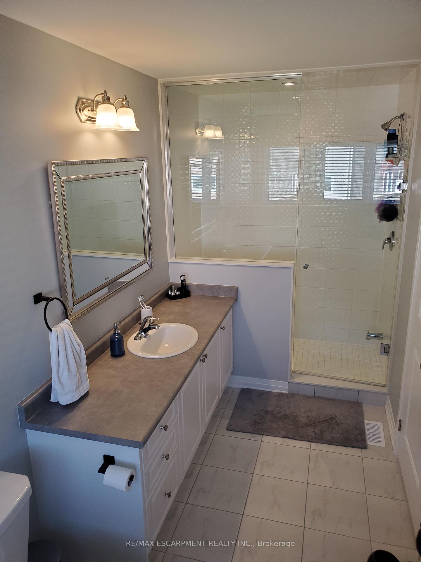 Photo 9 of 4218 Cherry Heights, Lincoln, Beamsville — HOMEH