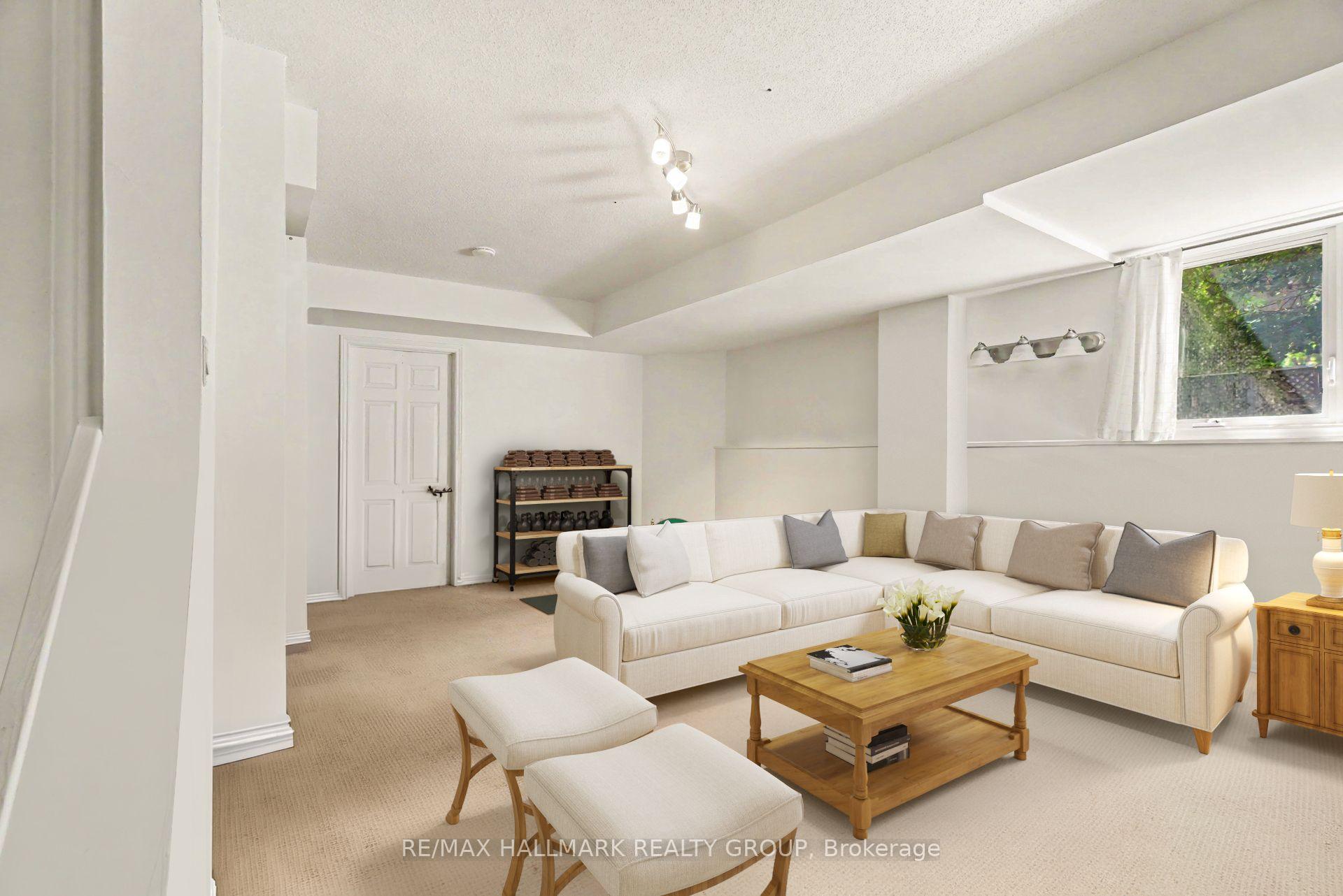 Photo 28 of 48 Dunbarton Court, Ottawa, Cardinal Glen — HOMEH