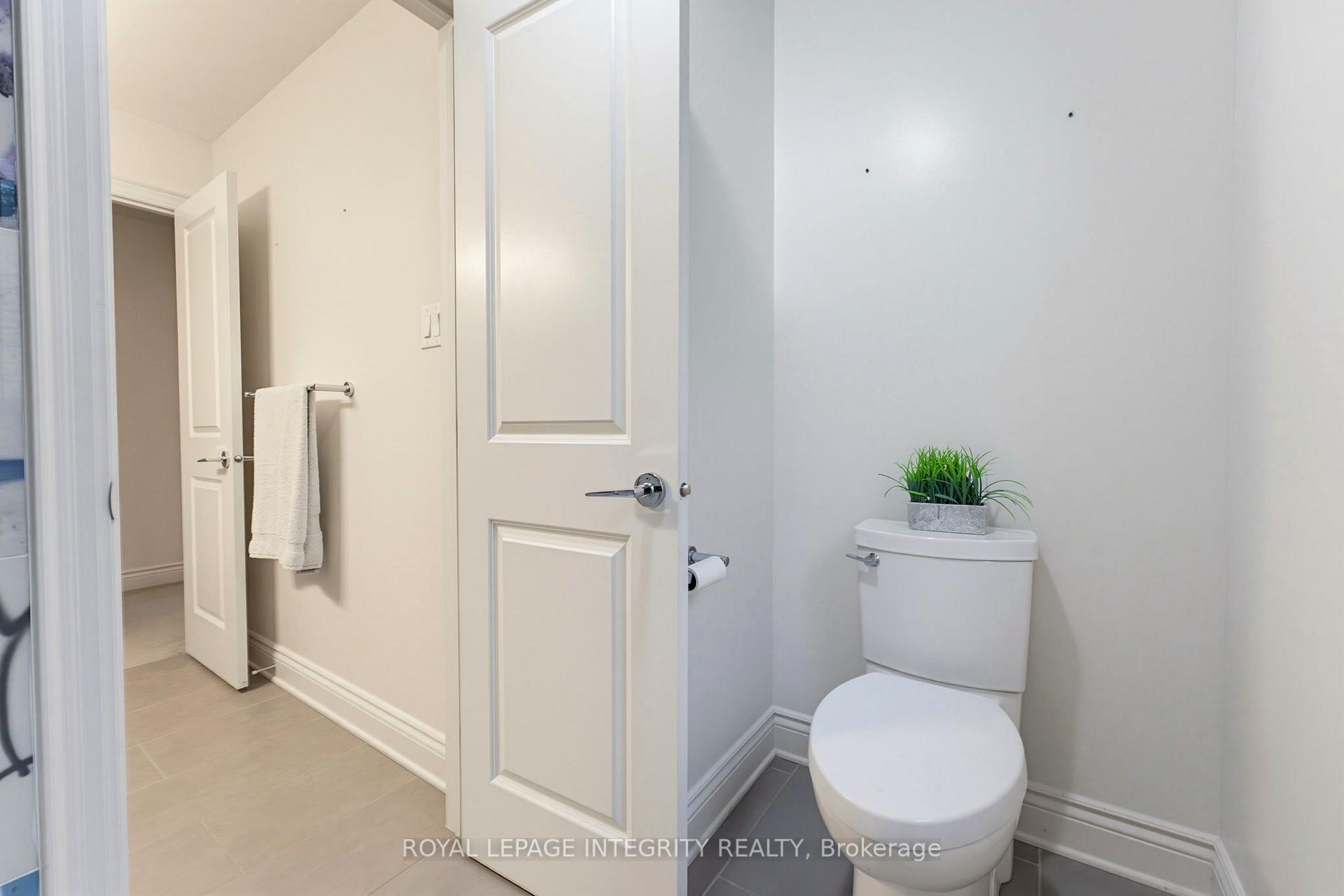 Photo 33 of 319 Bobolink Ridge, Ottawa, Kanata - Emerald Meadows/Trailwest — HOMEH