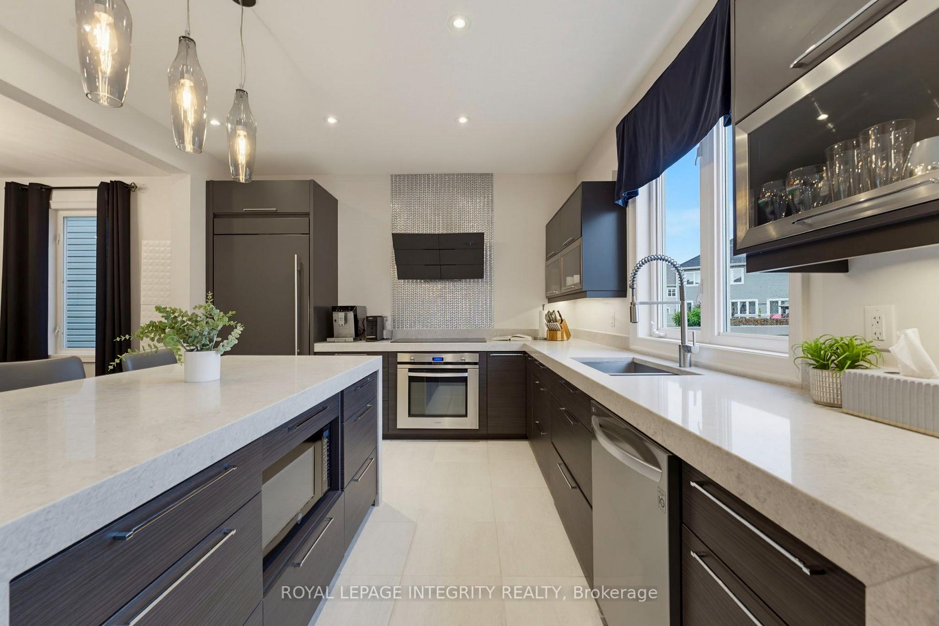 Photo 16 of 319 Bobolink Ridge, Ottawa, Kanata - Emerald Meadows/Trailwest — HOMEH