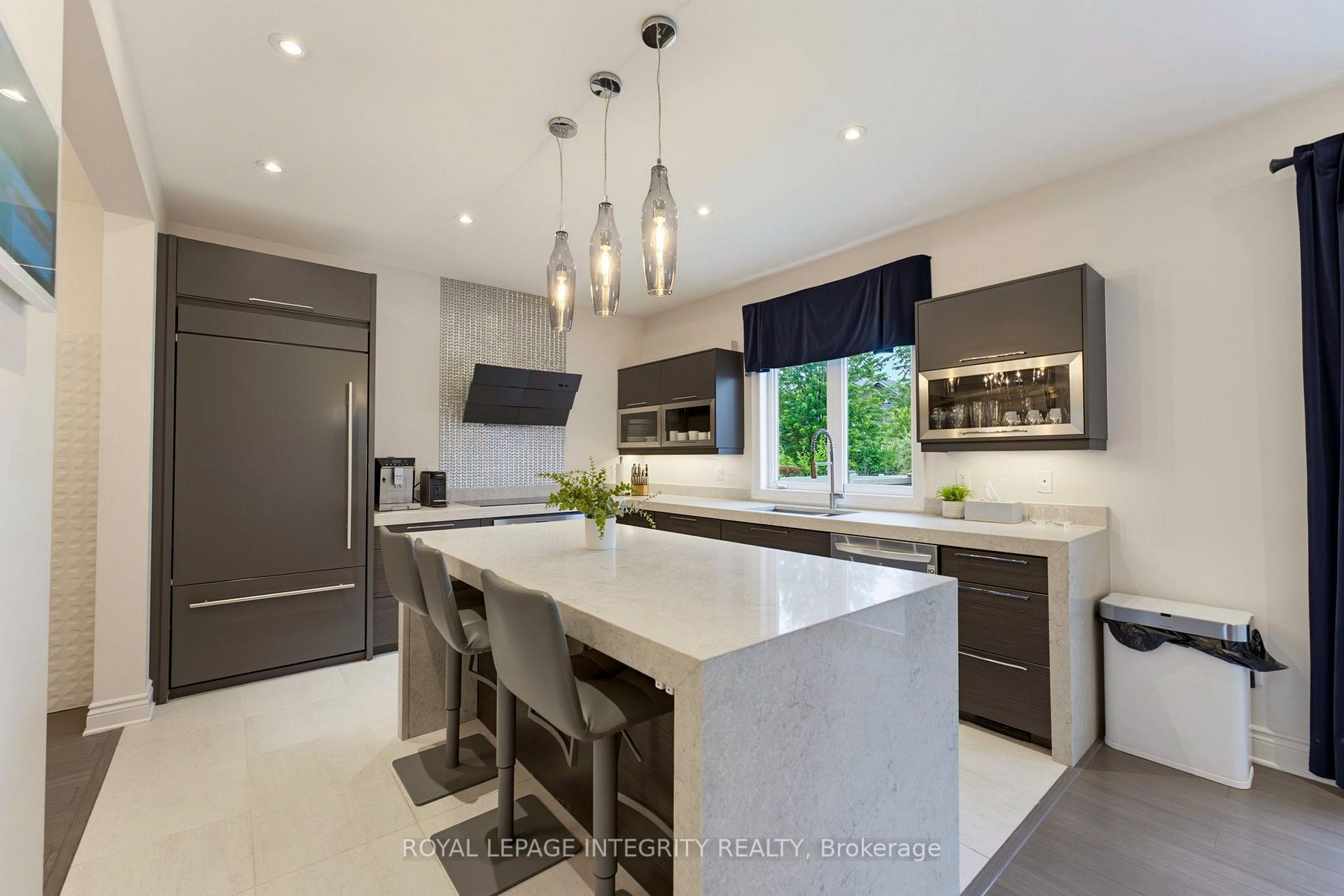 Photo 15 of 319 Bobolink Ridge, Ottawa, Kanata - Emerald Meadows/Trailwest — HOMEH