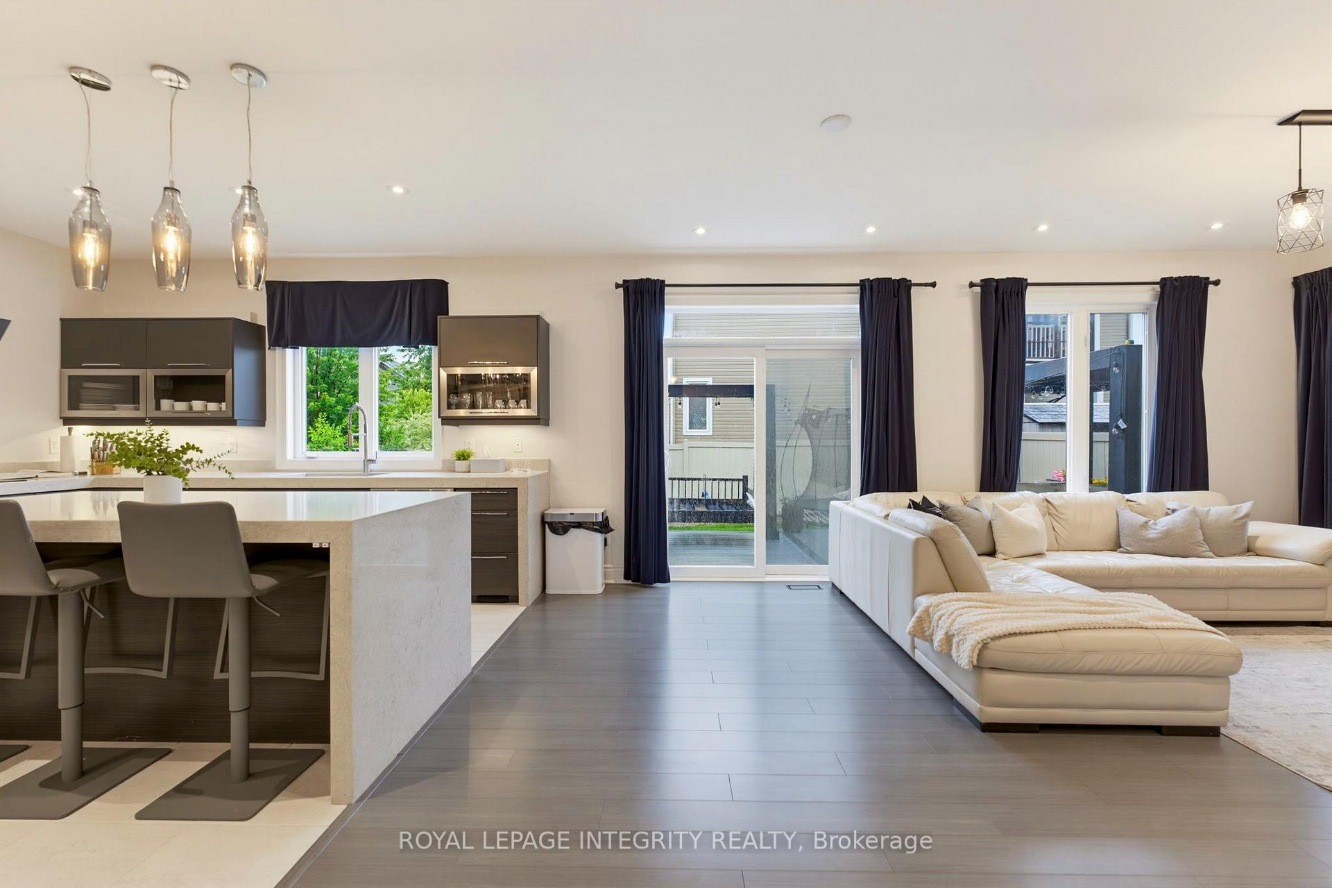 Photo 17 of 319 Bobolink Ridge, Ottawa, Kanata - Emerald Meadows/Trailwest — HOMEH
