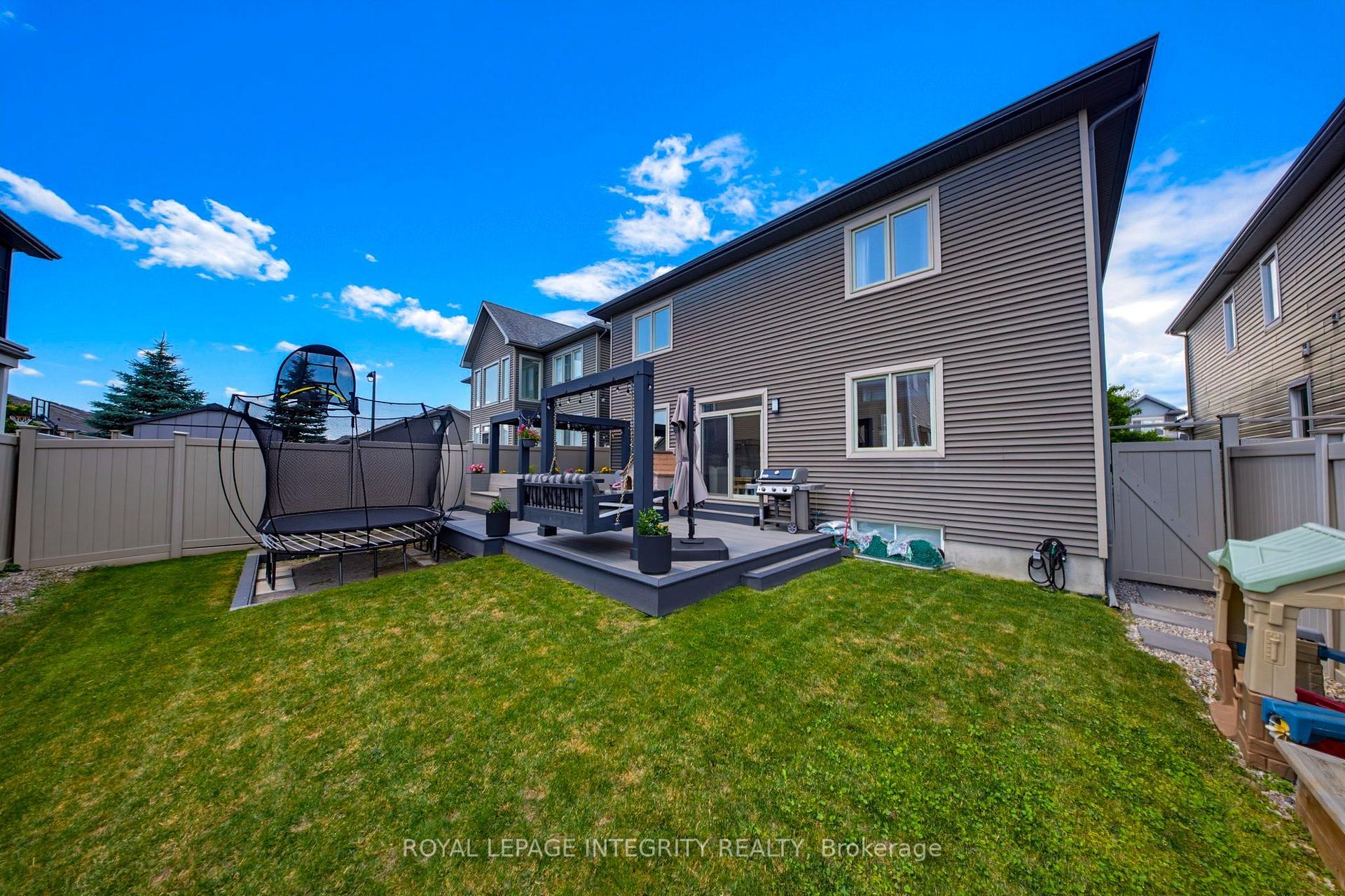 Photo 47 of 319 Bobolink Ridge, Ottawa, Kanata - Emerald Meadows/Trailwest — HOMEH