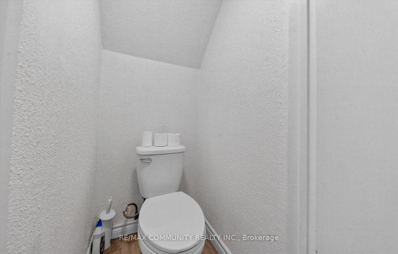 Photo 22 of 114 Pilkington Street E, Thorold, Allanburg/Thorold South — HOMEH