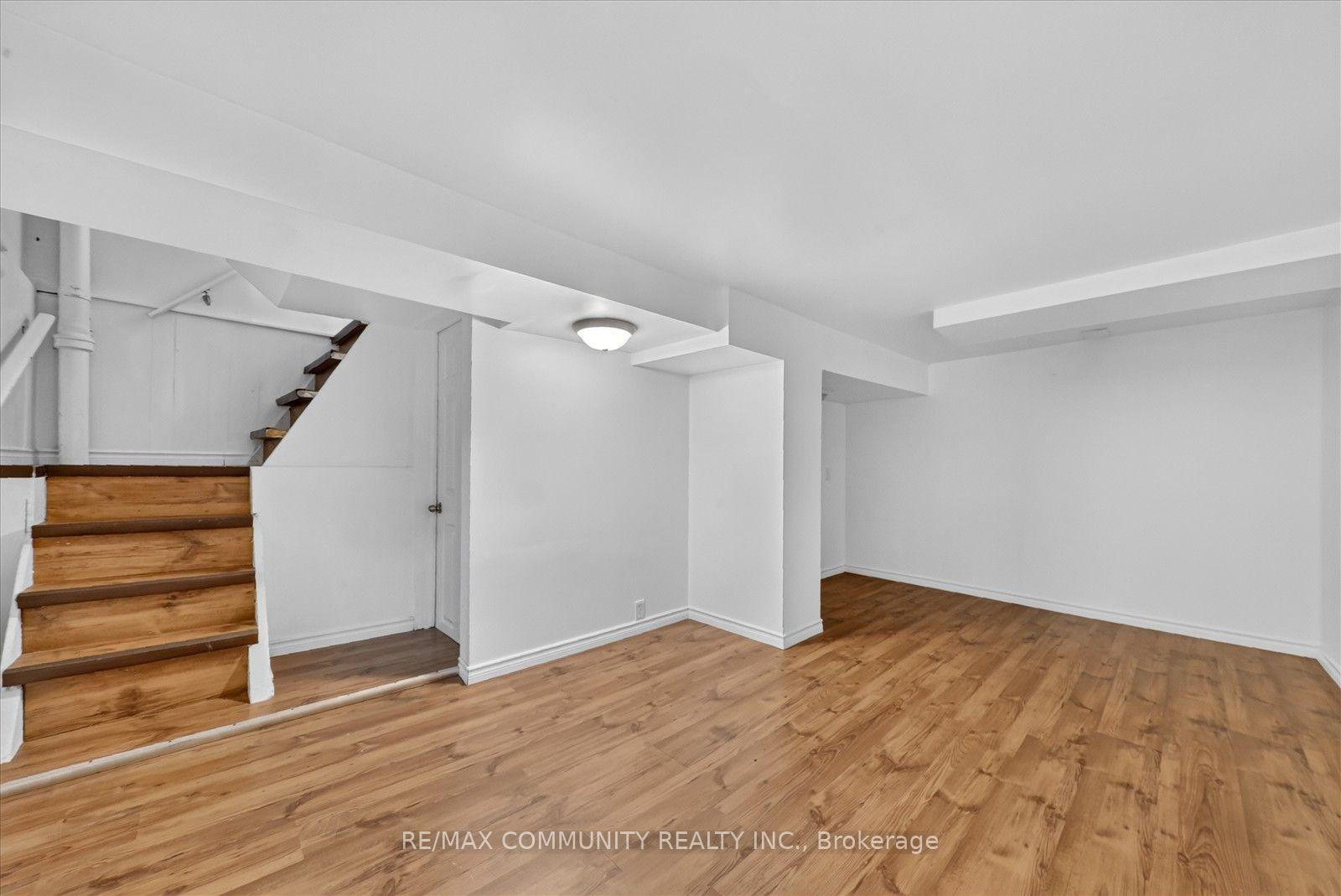 Photo 38 of 114 Pilkington Street E, Thorold, Allanburg/Thorold South — HOMEH