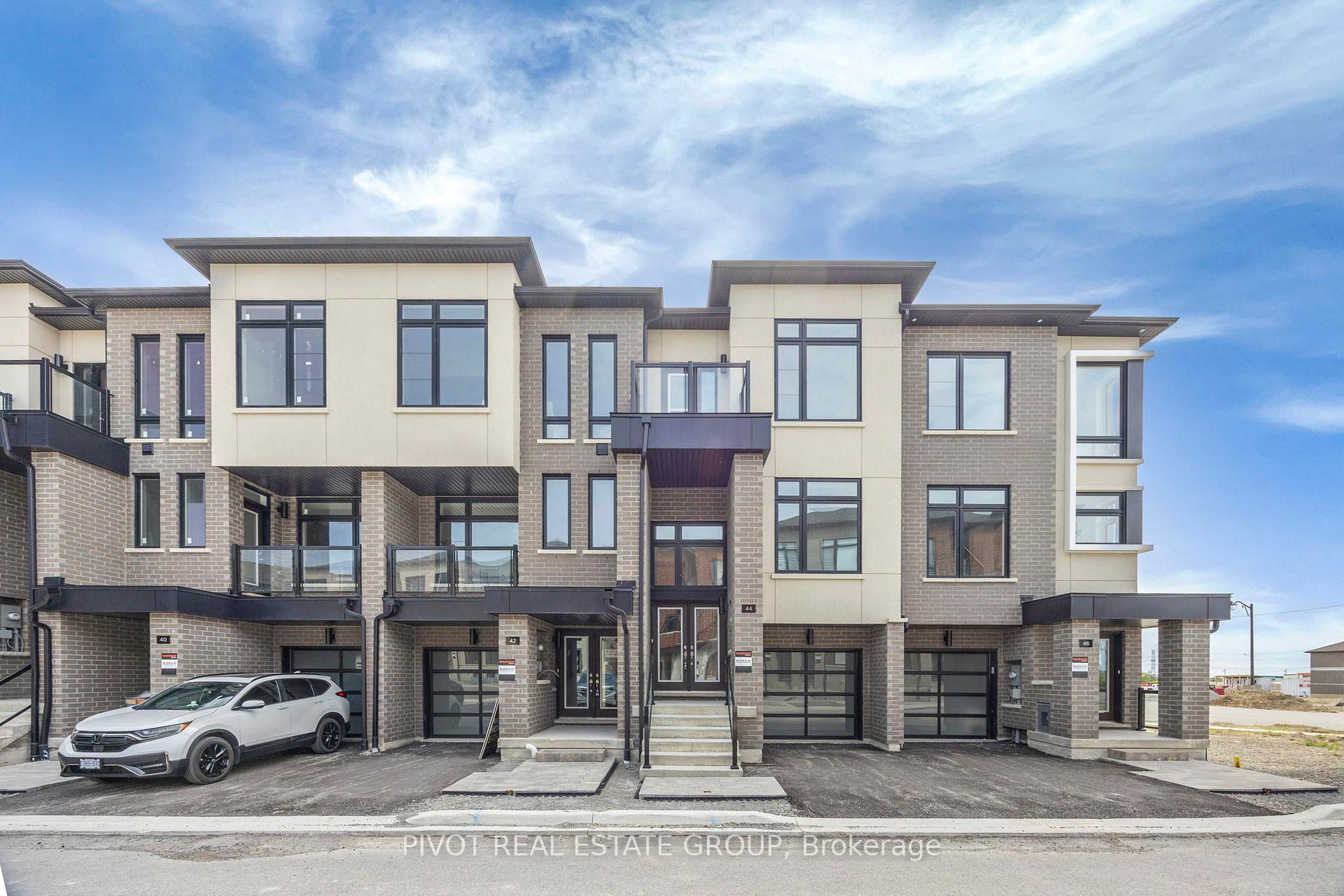 Photo 1 of 44 Observatory Way, Whitby, Brooklin — HOMEH