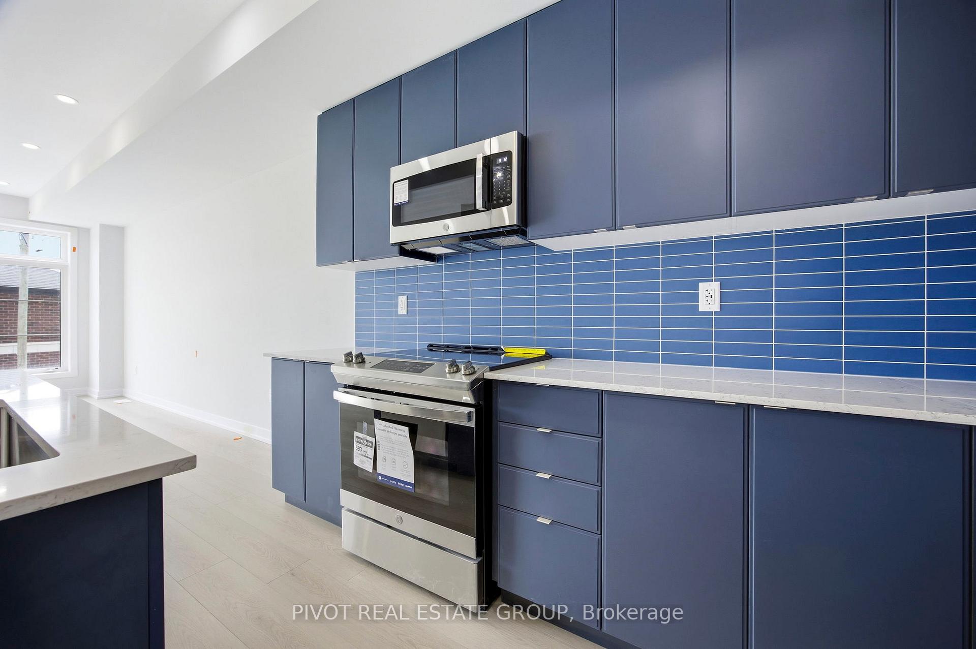 Photo 6 of 44 Observatory Way, Whitby, Brooklin — HOMEH