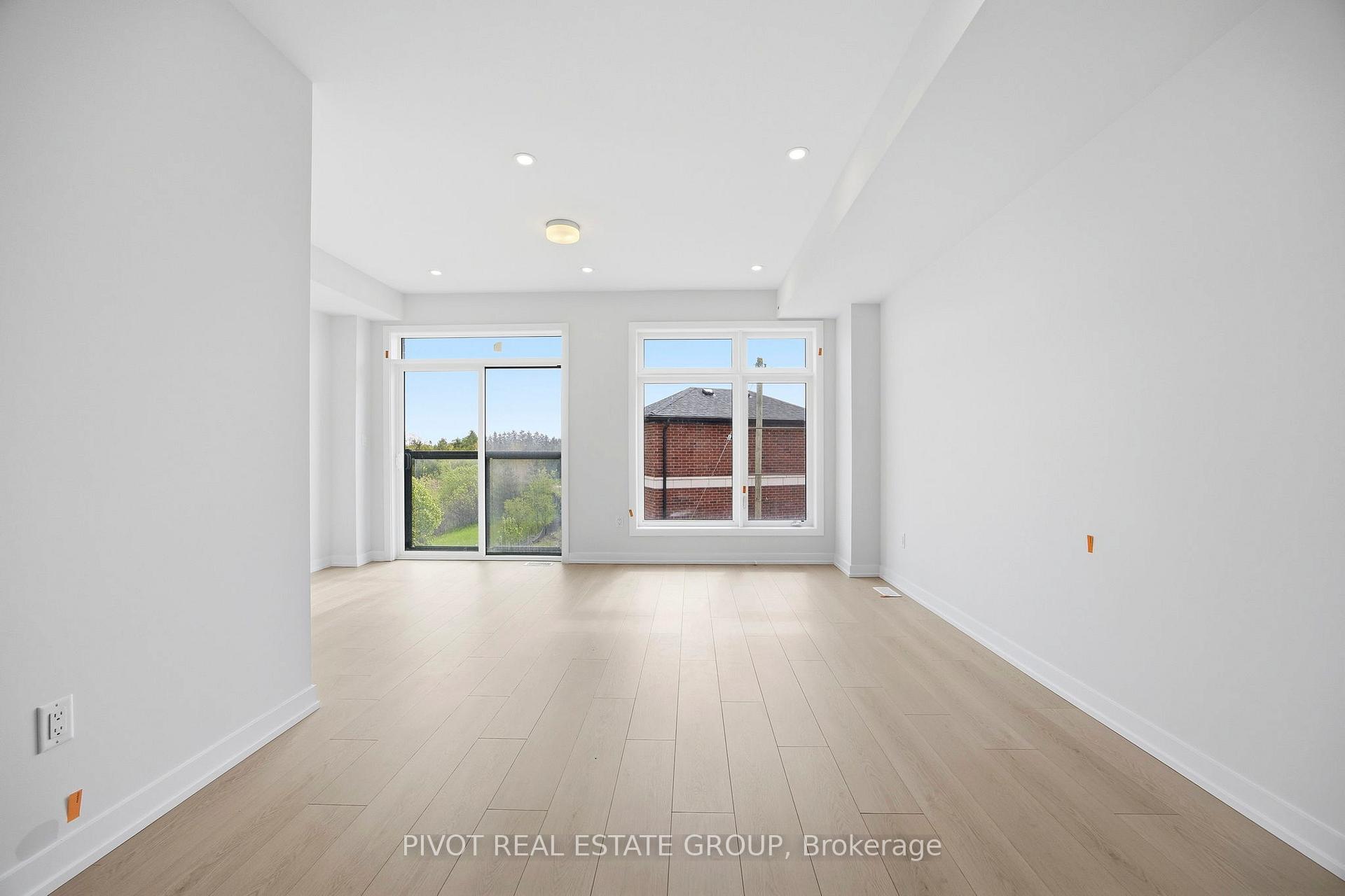 Photo 16 of 44 Observatory Way, Whitby, Brooklin — HOMEH