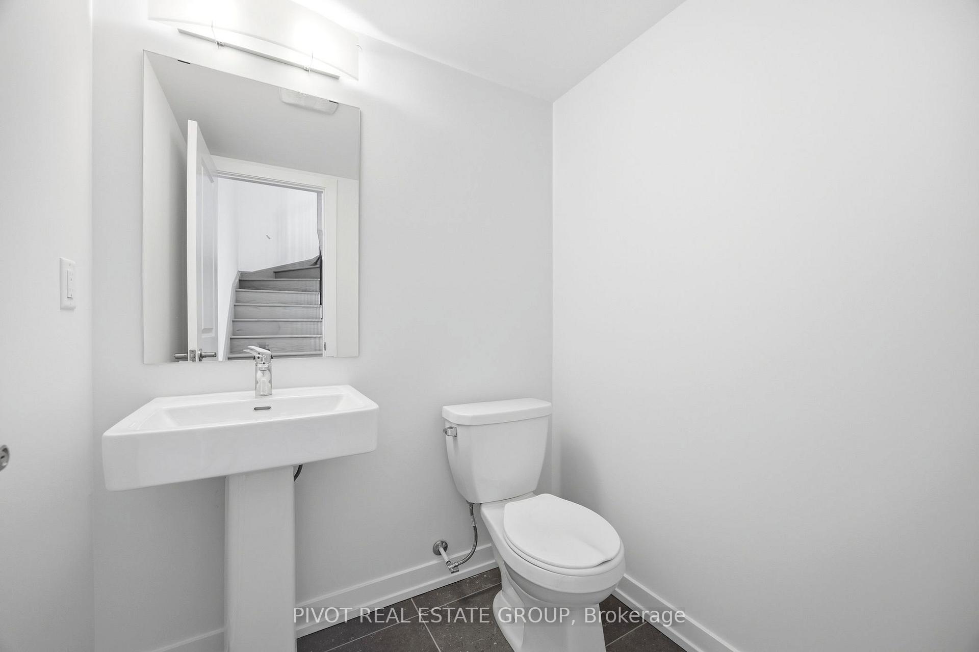 Photo 17 of 44 Observatory Way, Whitby, Brooklin — HOMEH