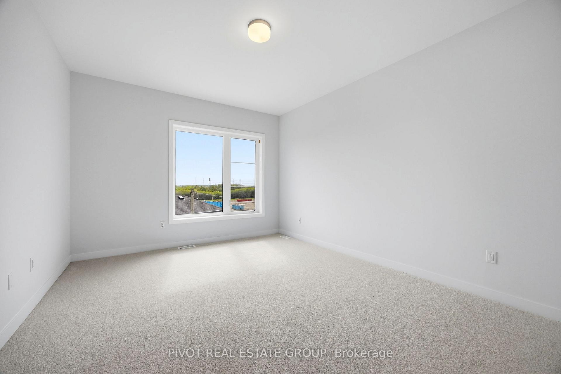 Photo 20 of 44 Observatory Way, Whitby, Brooklin — HOMEH