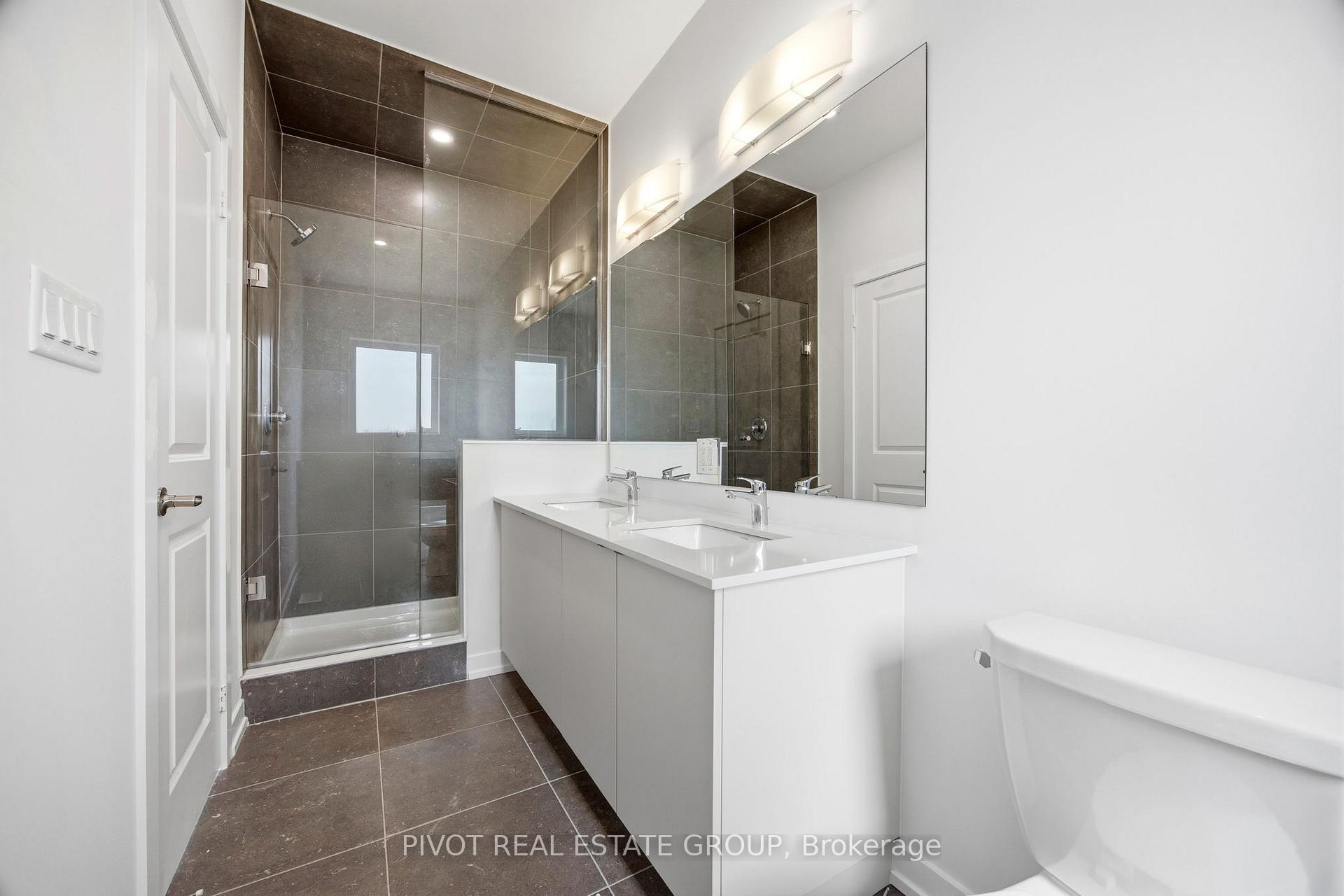 Photo 21 of 44 Observatory Way, Whitby, Brooklin — HOMEH