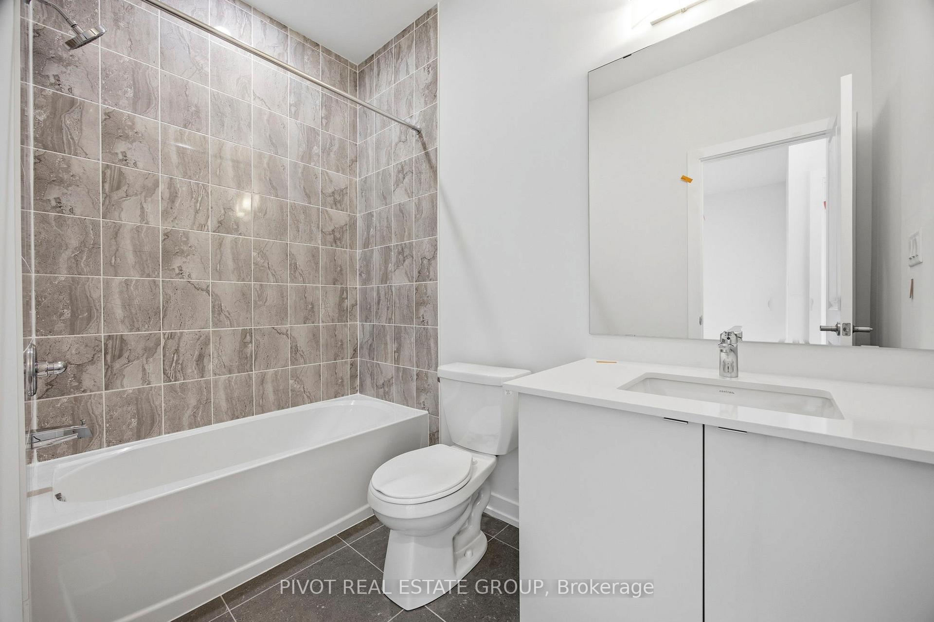 Photo 27 of 44 Observatory Way, Whitby, Brooklin — HOMEH