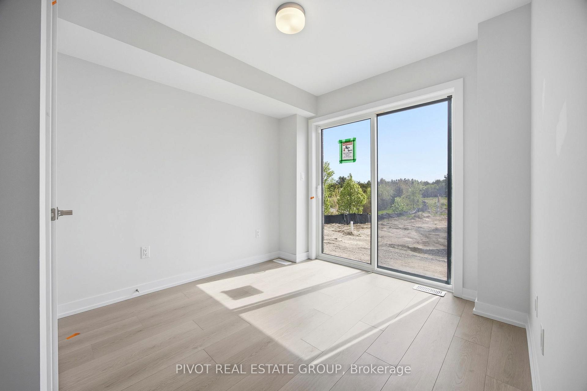 Photo 28 of 44 Observatory Way, Whitby, Brooklin — HOMEH