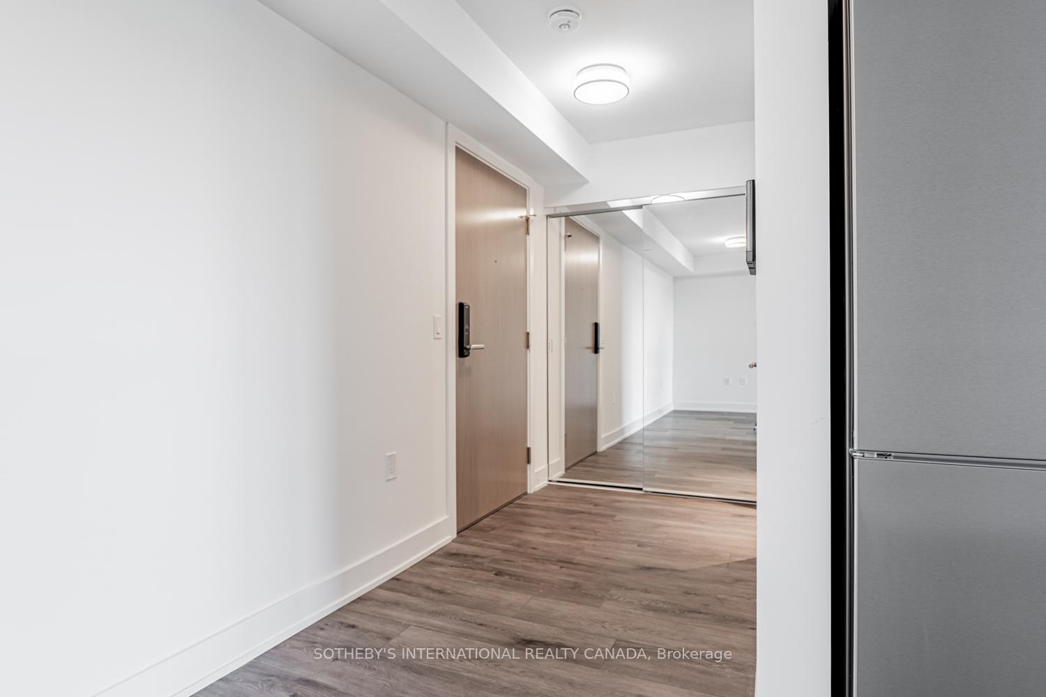 Photo 4 of Unit 2124, 585 Bloor Street E, Toronto, North St. James Town — HOMEH