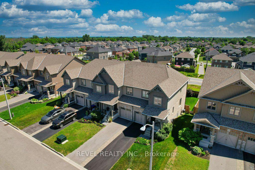 Photo 2 of 23 Archer Avenue, Collingwood — HOMEH