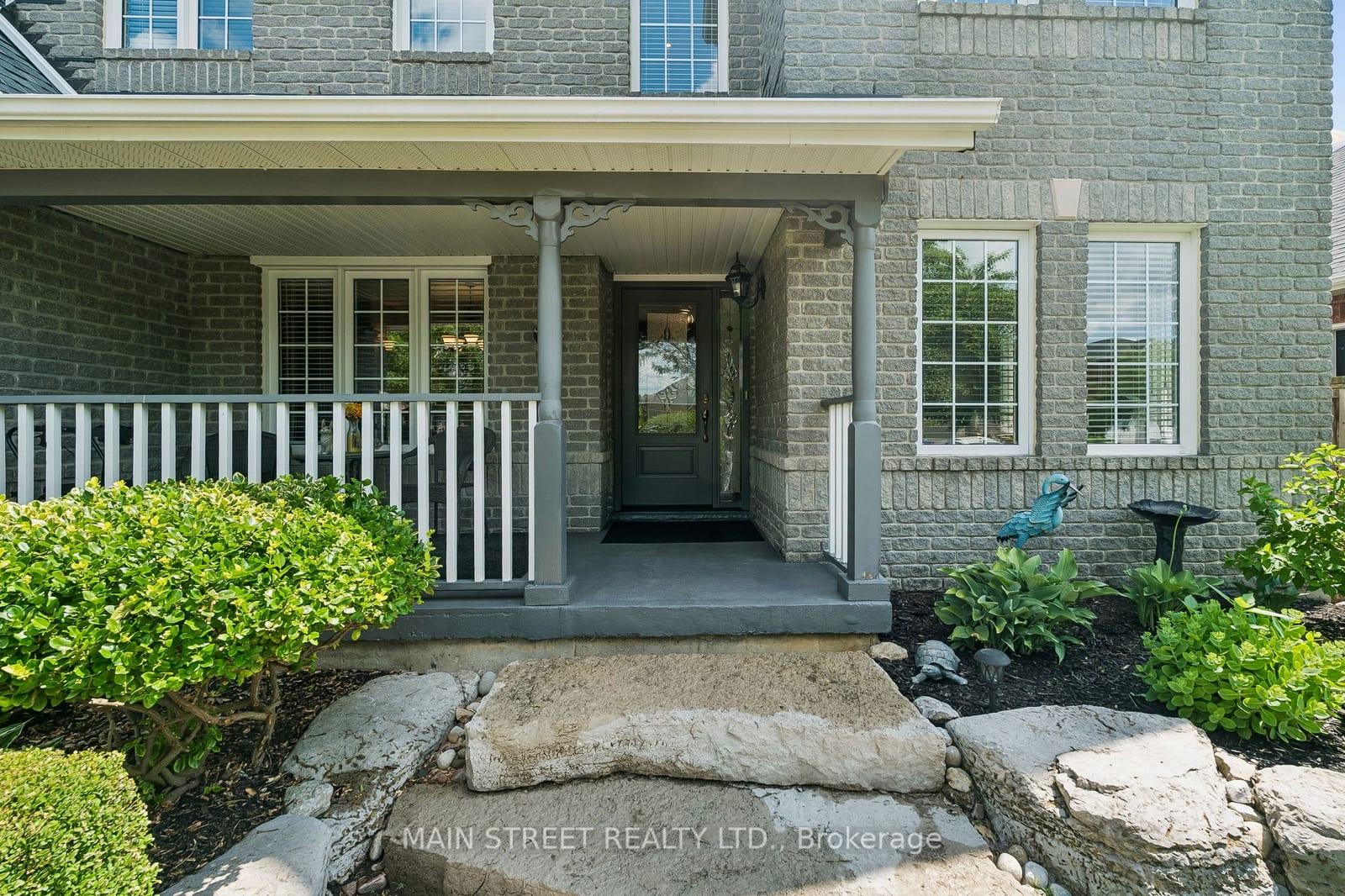 Photo 3 of 33 Highcastle Avenue, Georgina, Keswick North — HOMEH