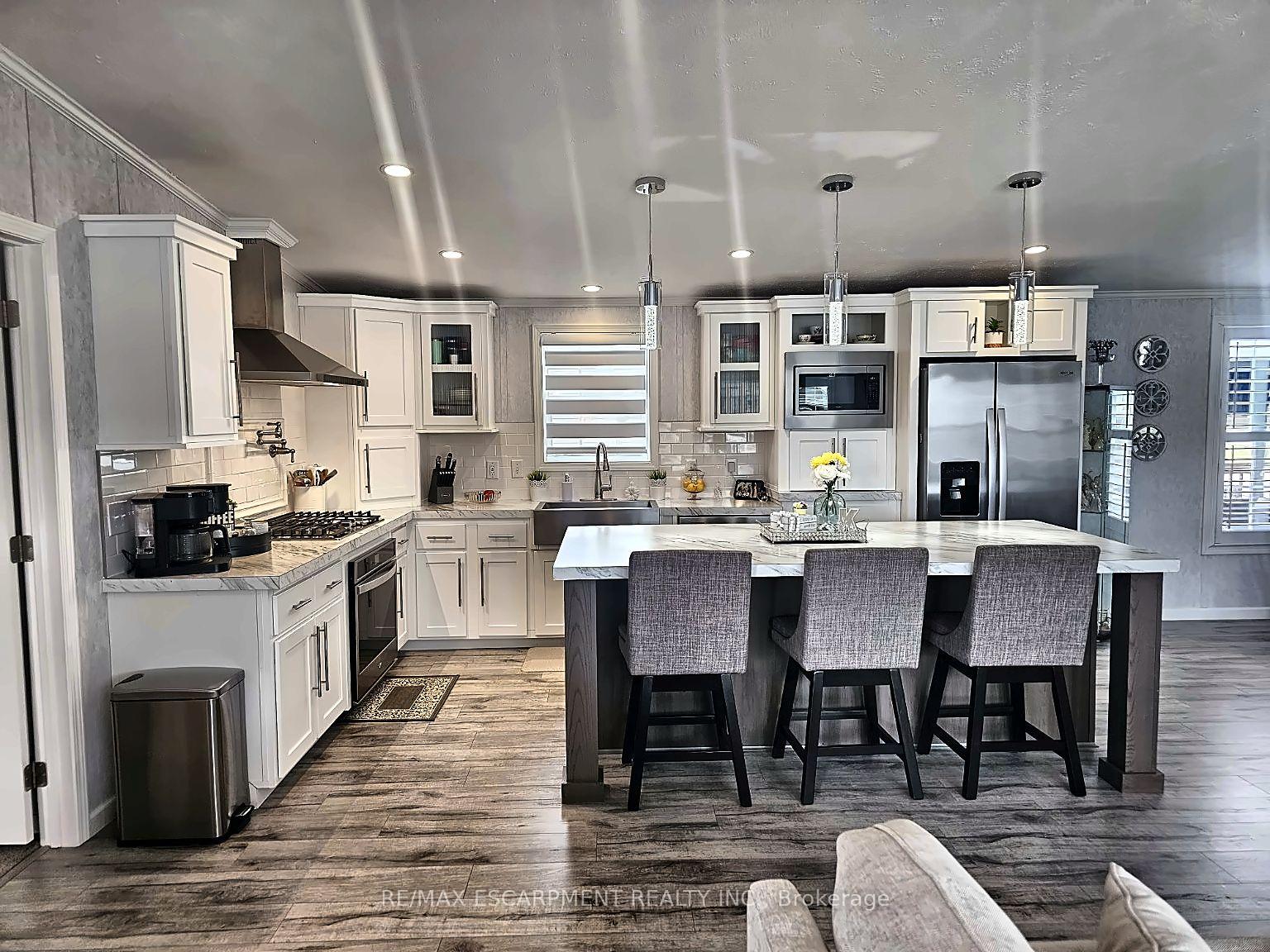 Photo 37 of 13 Hickory Hollow, Haldimand, Nanticoke — HOMEH