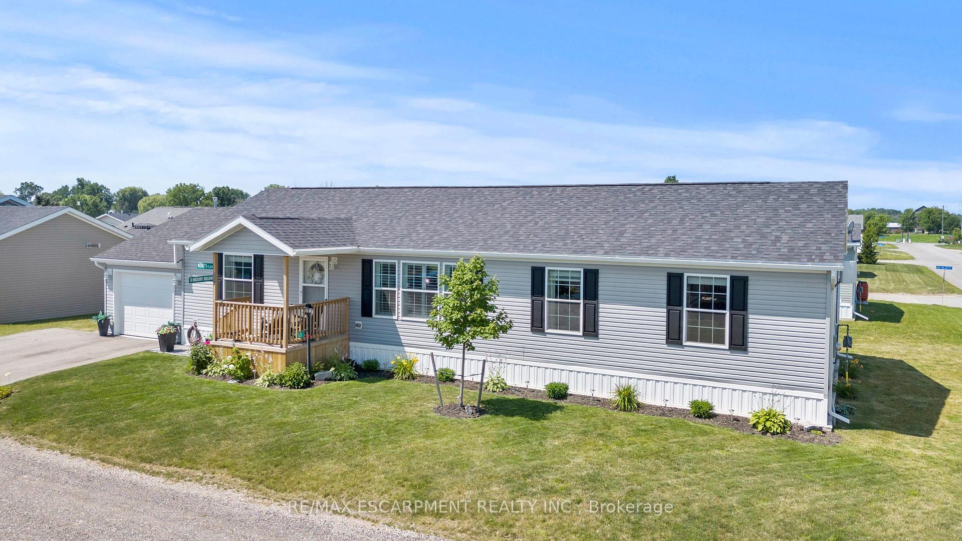 Photo 5 of 13 Hickory Hollow, Haldimand, Nanticoke — HOMEH