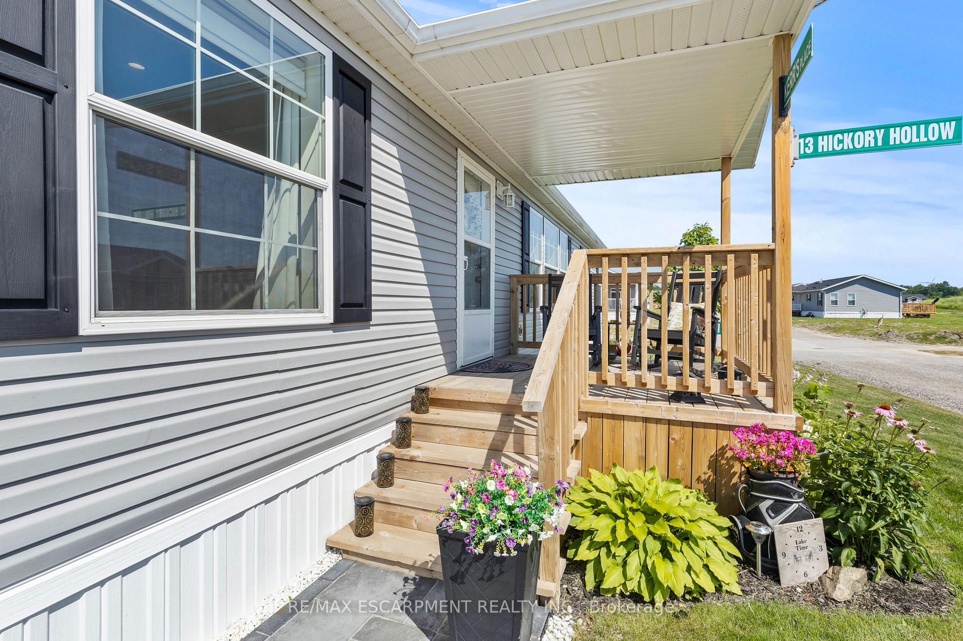 Photo 6 of 13 Hickory Hollow, Haldimand, Nanticoke — HOMEH