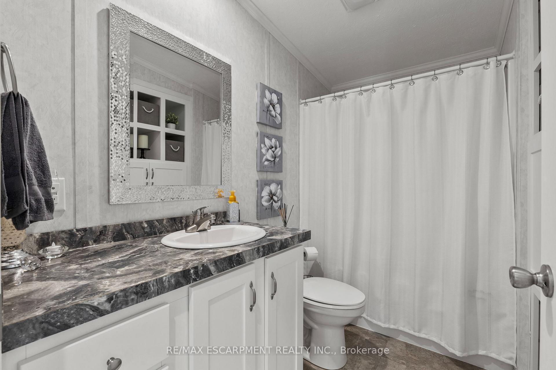 Photo 25 of 13 Hickory Hollow, Haldimand, Nanticoke — HOMEH