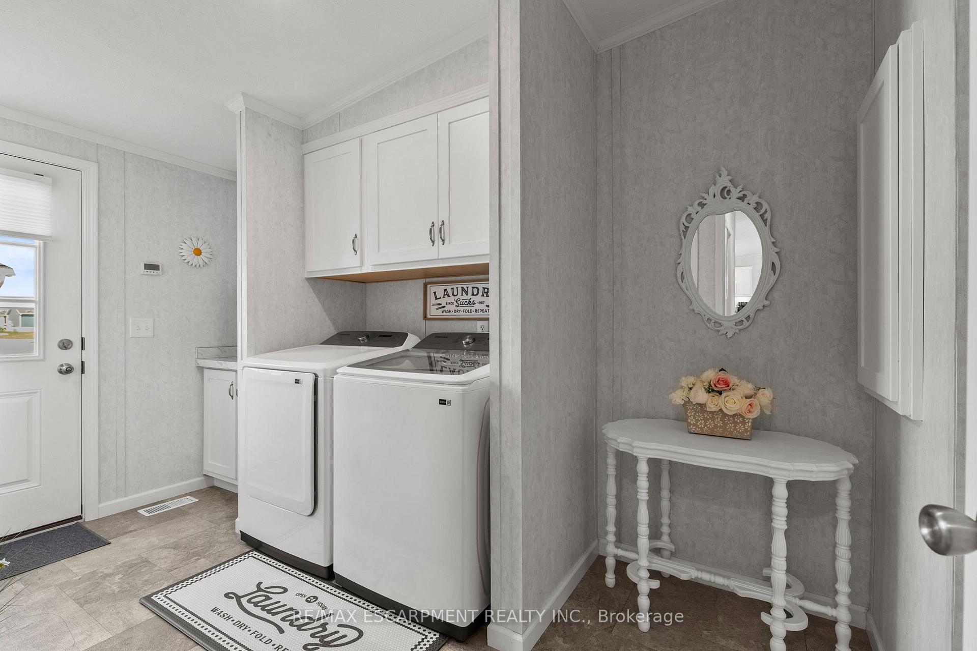 Photo 26 of 13 Hickory Hollow, Haldimand, Nanticoke — HOMEH