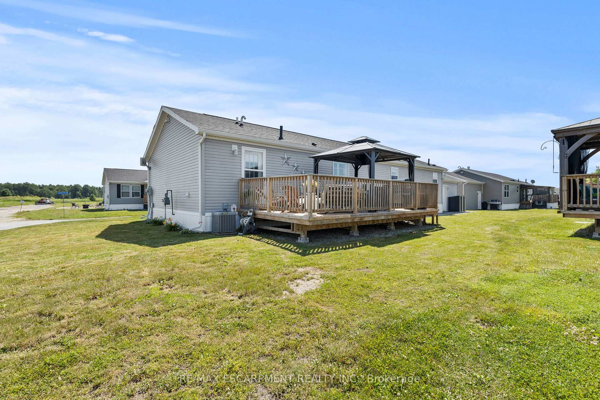 Photo 28 of 13 Hickory Hollow, Haldimand, Nanticoke — HOMEH