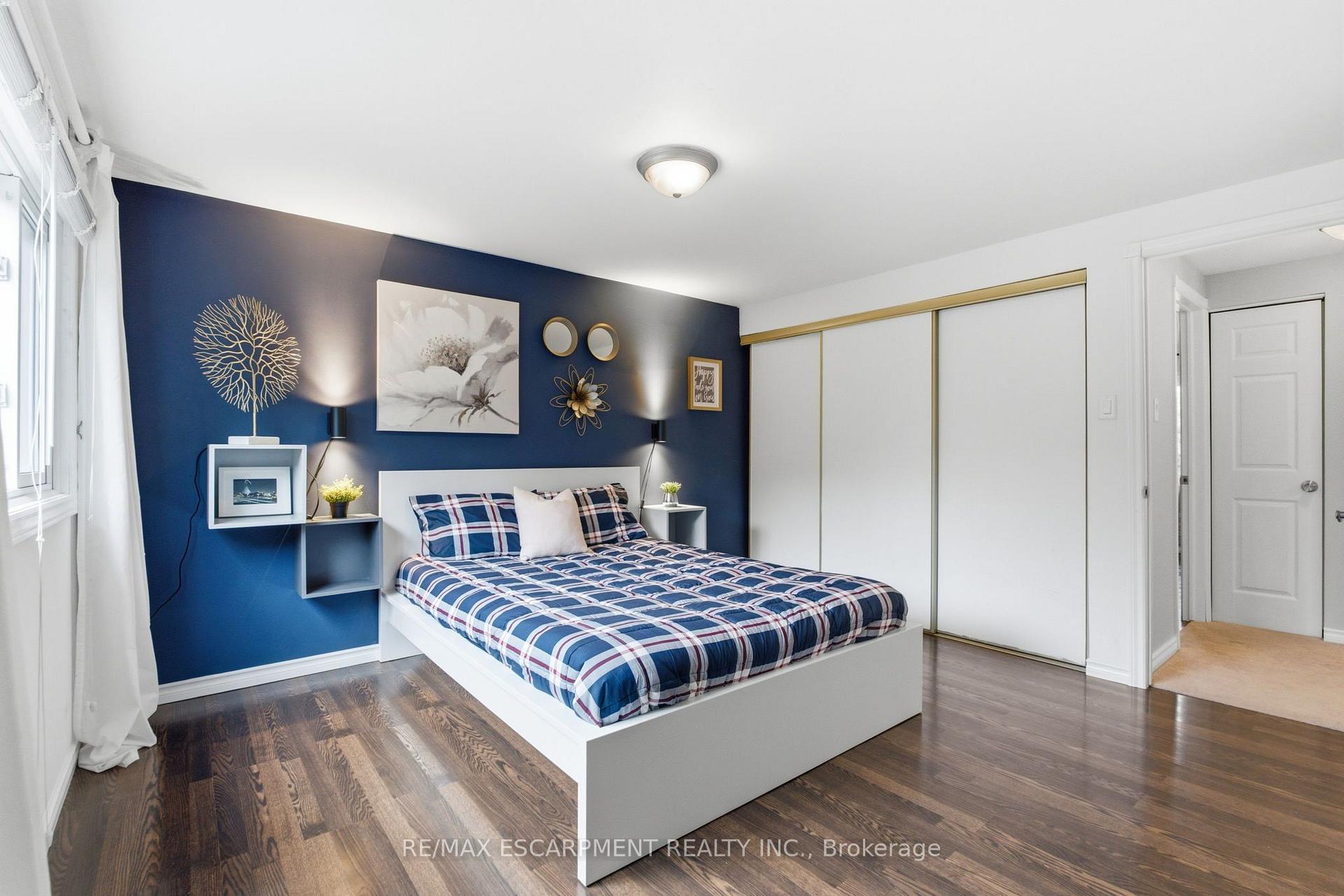 Photo 17 of 2367 Montgomery Drive, Burlington, Brant Hills — HOMEH